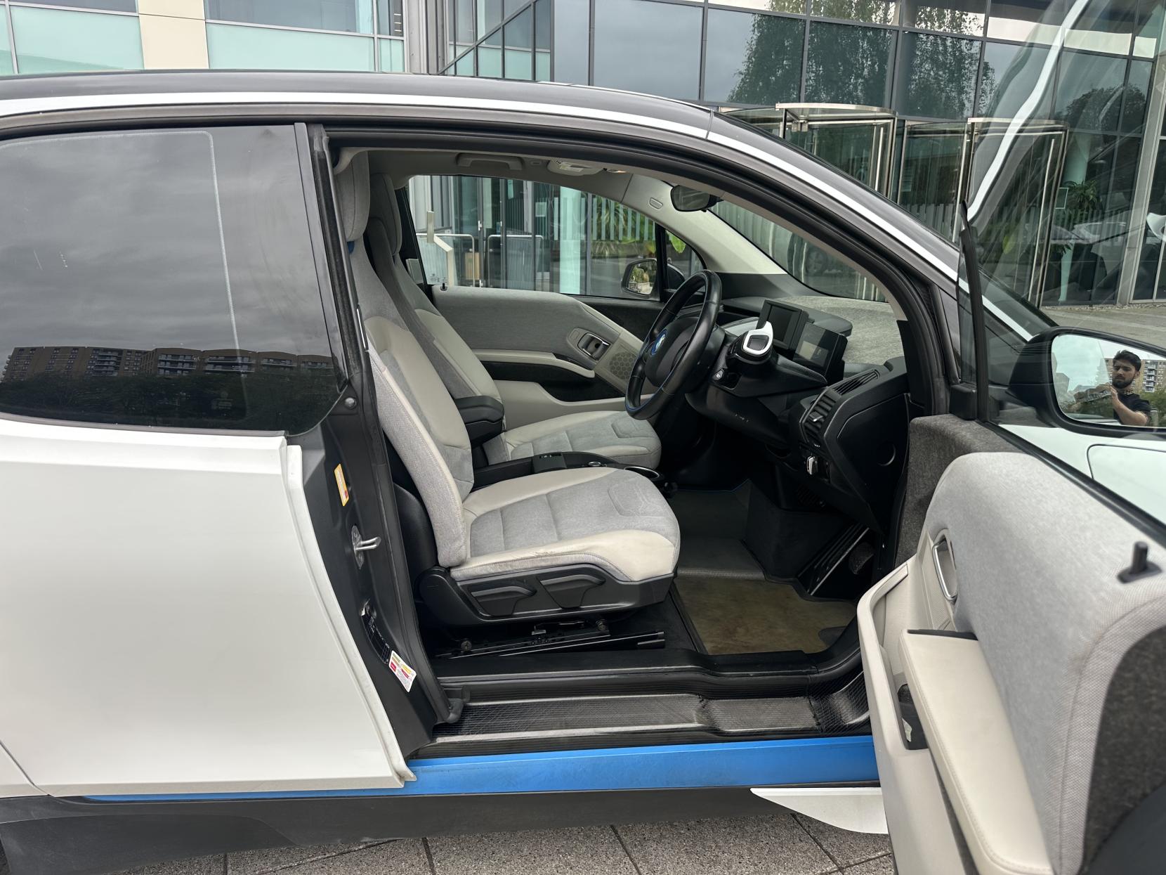 BMW i3 33kWh Hatchback 5dr Petrol Plug-in Hybrid Auto Euro 6 (s/s) (Range Extender) (170 ps)
