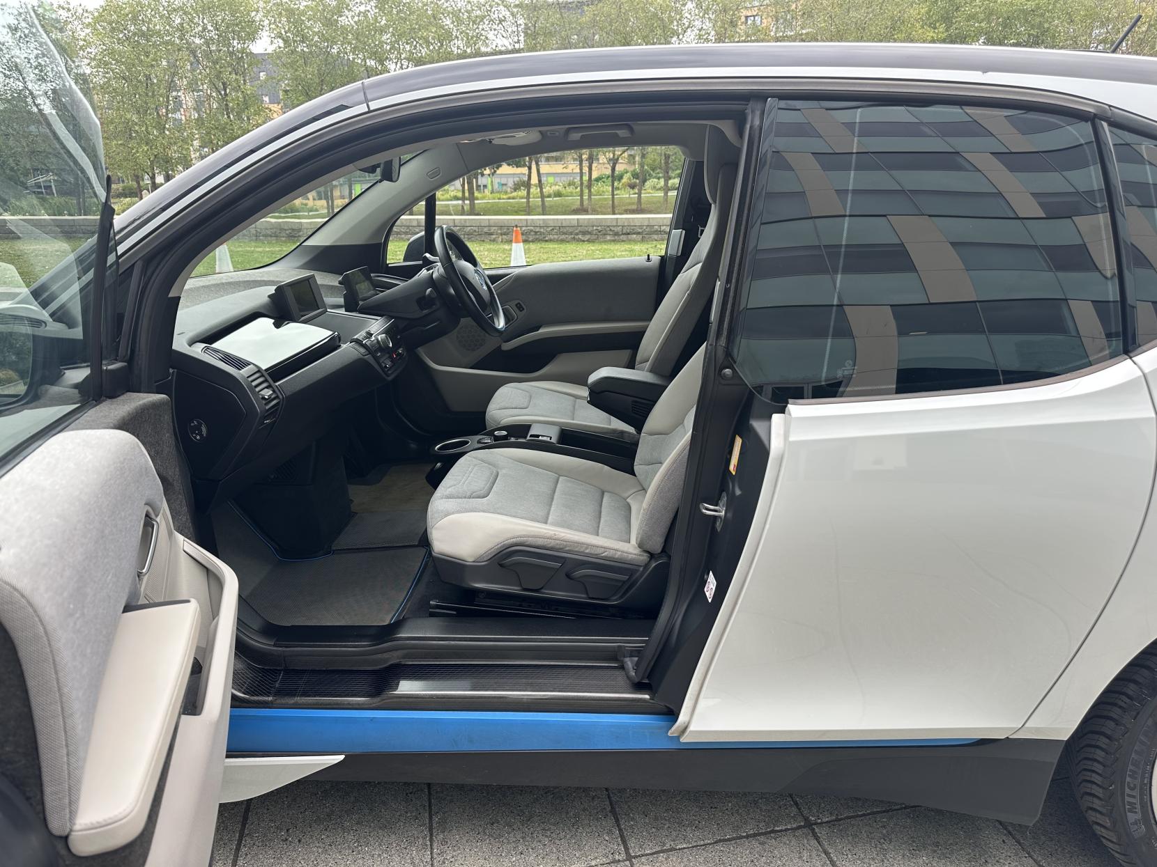 BMW i3 33kWh Hatchback 5dr Petrol Plug-in Hybrid Auto Euro 6 (s/s) (Range Extender) (170 ps)