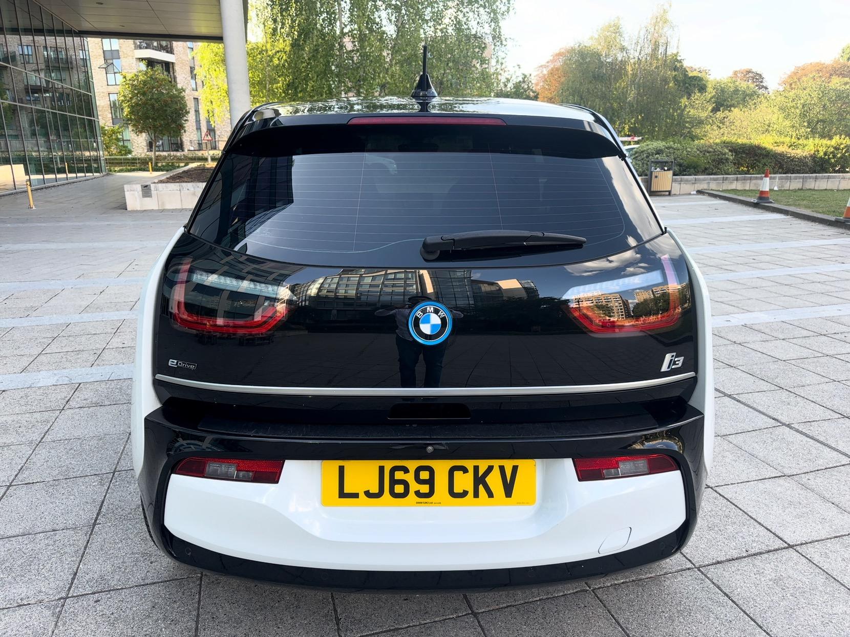 BMW i3 33kWh Hatchback 5dr Petrol Plug-in Hybrid Auto Euro 6 (s/s) (Range Extender) (170 ps)