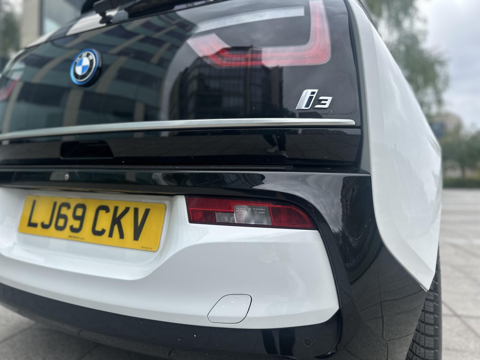 BMW i3 33kWh Hatchback 5dr Petrol Plug-in Hybrid Auto Euro 6 (s/s) (Range Extender) (170 ps)
