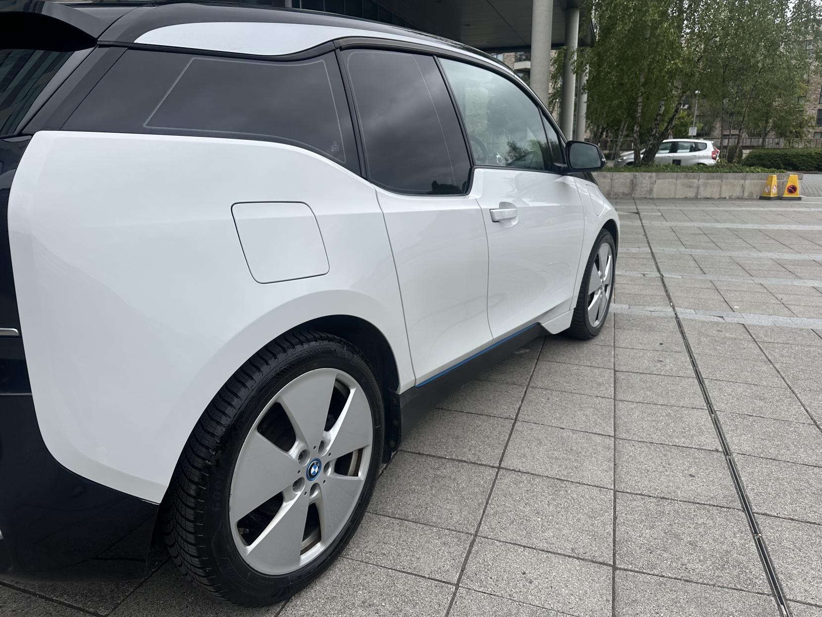 BMW i3 33kWh Hatchback 5dr Petrol Plug-in Hybrid Auto Euro 6 (s/s) (Range Extender) (170 ps)