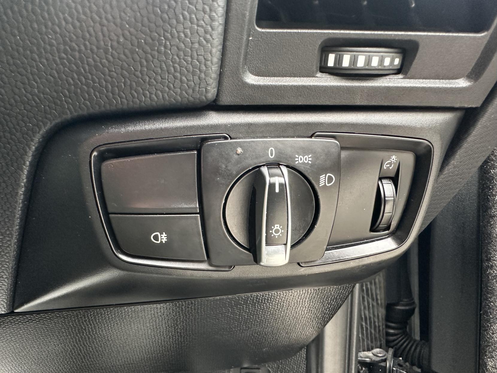 BMW i3 33kWh Hatchback 5dr Petrol Plug-in Hybrid Auto Euro 6 (s/s) (Range Extender) (170 ps)