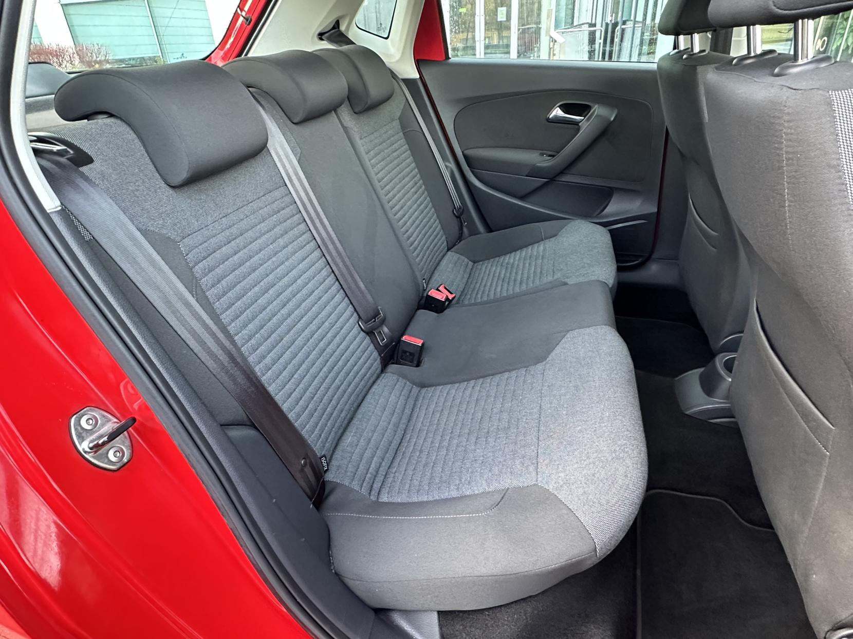 Volkswagen Polo 1.4 SE Hatchback 5dr Petrol DSG Euro 5 (85 ps)