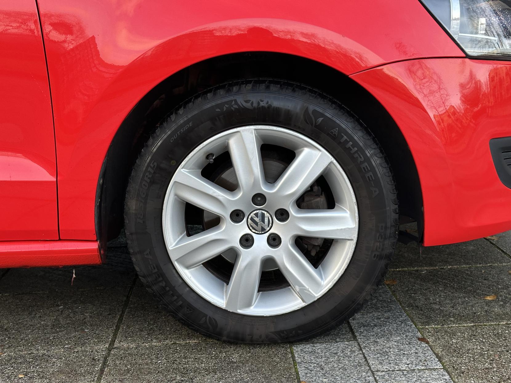 Volkswagen Polo 1.4 SE Hatchback 5dr Petrol DSG Euro 5 (85 ps)