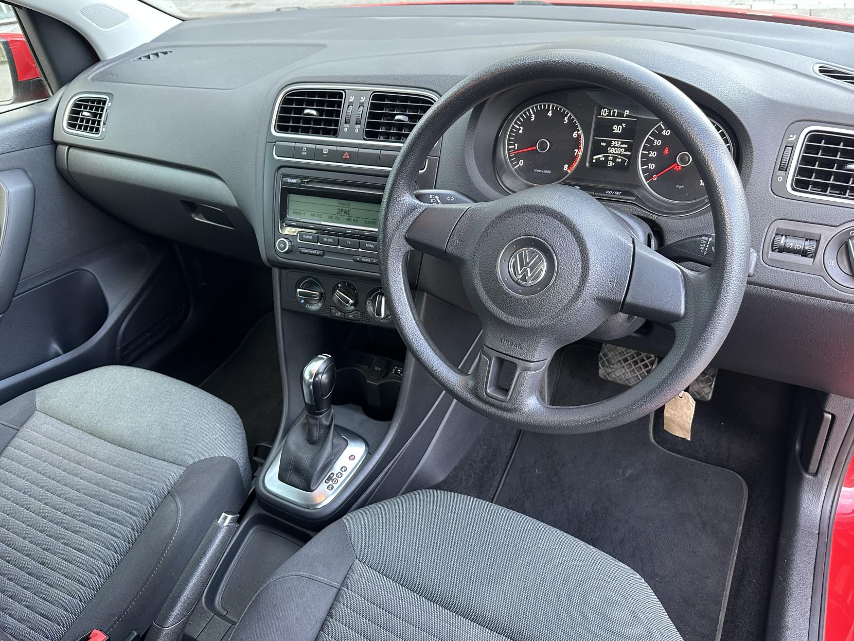 Volkswagen Polo 1.4 SE Hatchback 5dr Petrol DSG Euro 5 (85 ps)