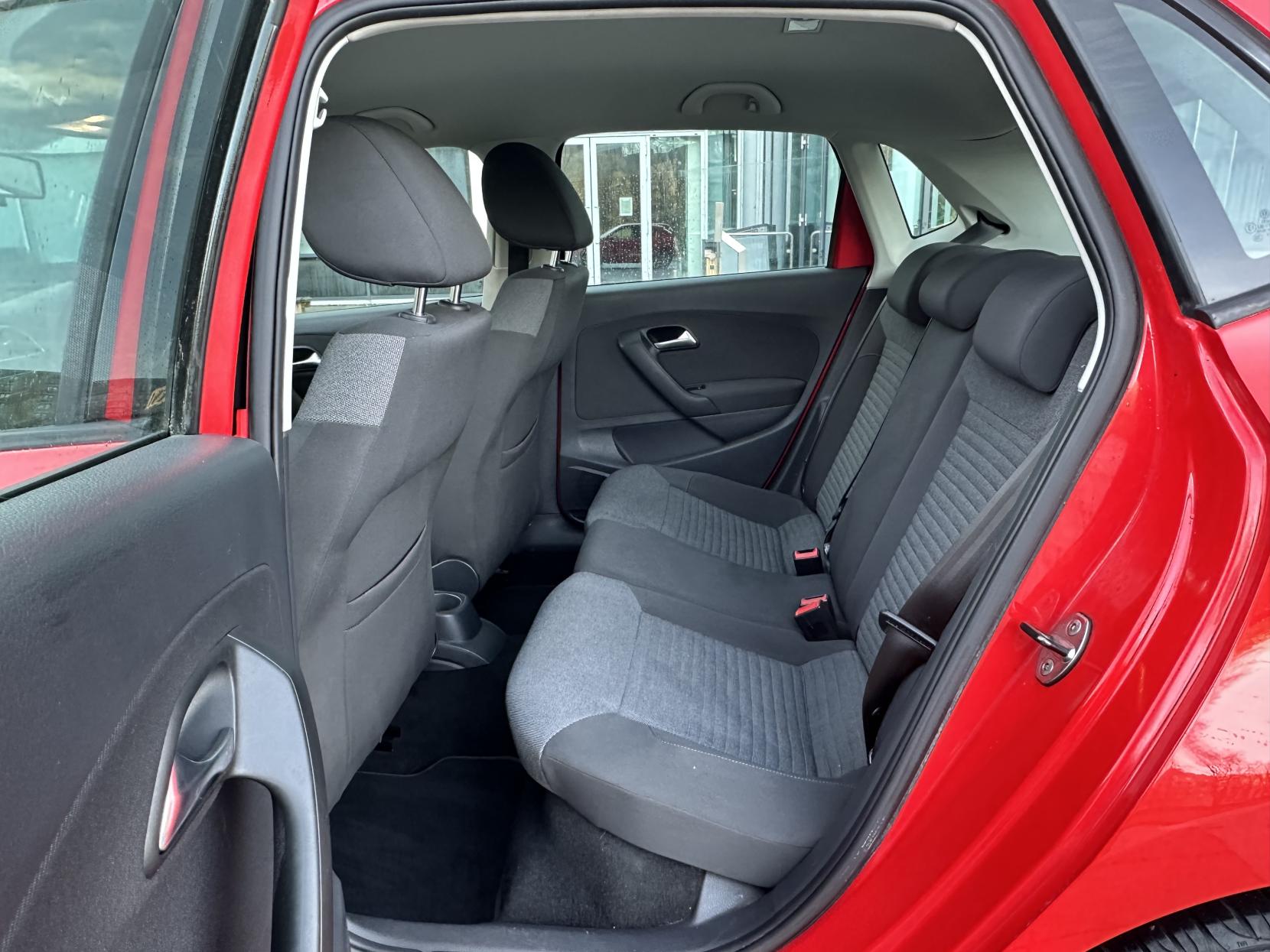 Volkswagen Polo 1.4 SE Hatchback 5dr Petrol DSG Euro 5 (85 ps)