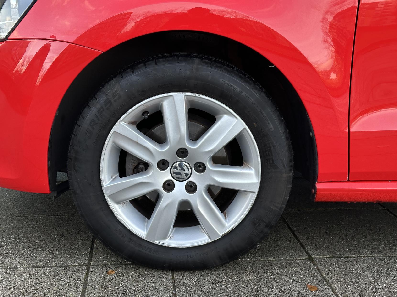 Volkswagen Polo 1.4 SE Hatchback 5dr Petrol DSG Euro 5 (85 ps)