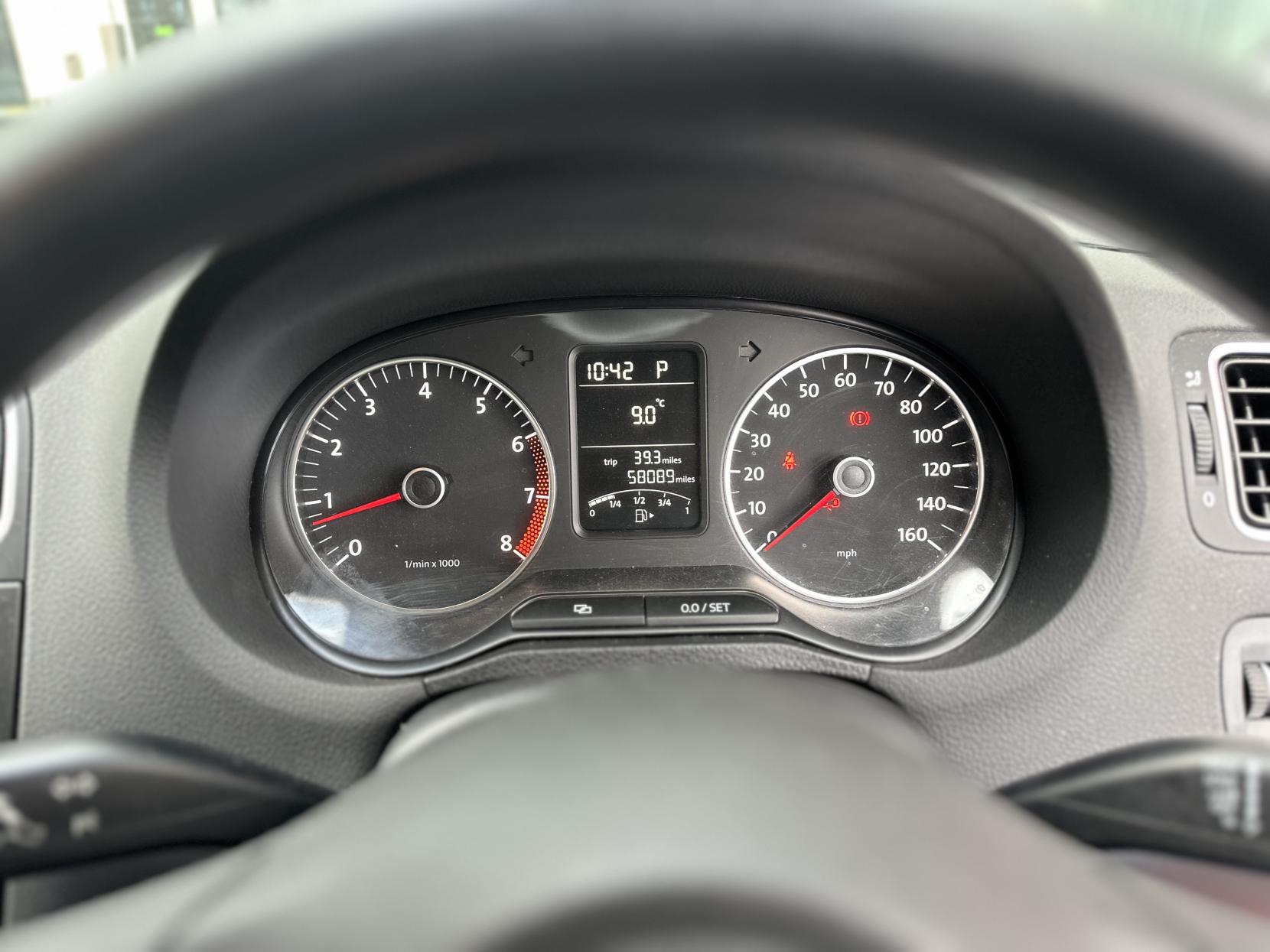 Volkswagen Polo 1.4 SE Hatchback 5dr Petrol DSG Euro 5 (85 ps)