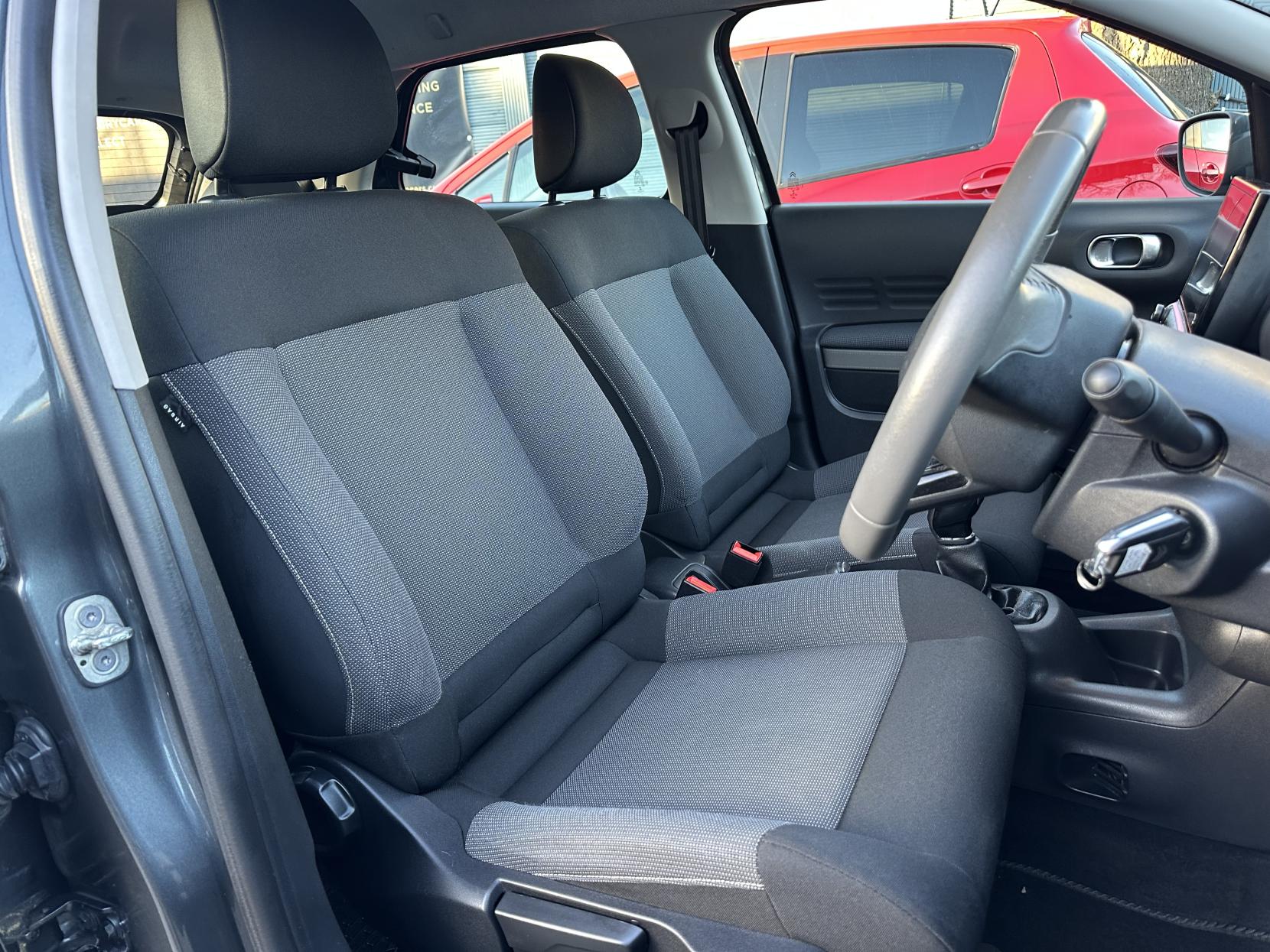 Citroen C4 Cactus 1.2 PureTech Feel Hatchback 5dr Petrol Manual Euro 6 (Euro 6) (82 ps)