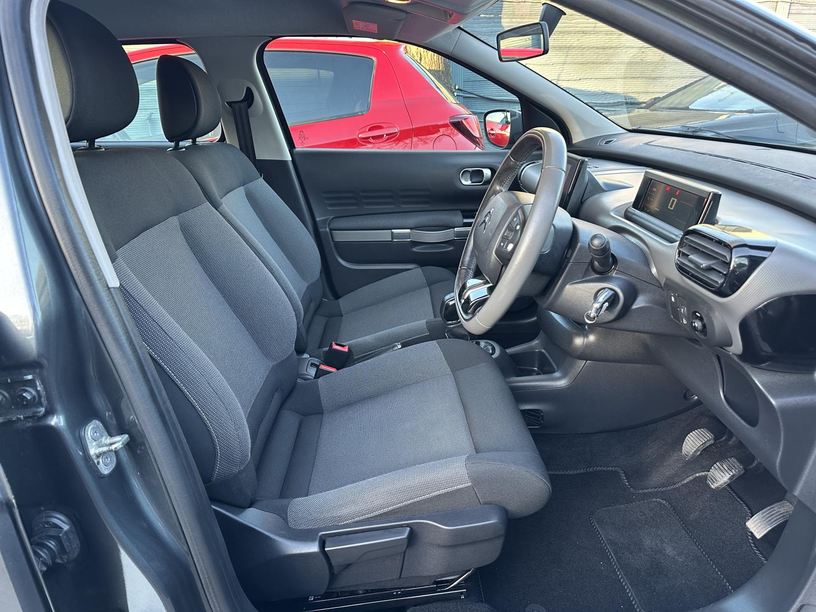 Citroen C4 Cactus 1.2 PureTech Feel Hatchback 5dr Petrol Manual Euro 6 (Euro 6) (82 ps)