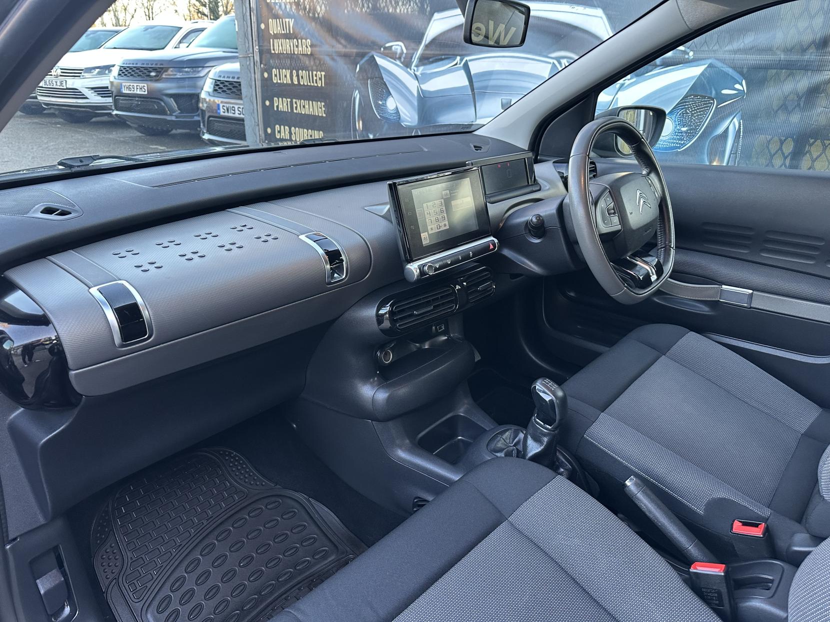 Citroen C4 Cactus 1.2 PureTech Feel Hatchback 5dr Petrol Manual Euro 6 (Euro 6) (82 ps)