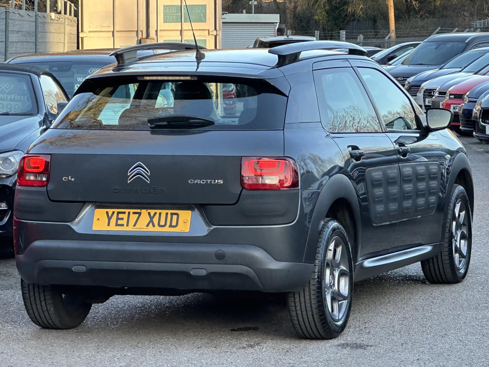 Citroen C4 Cactus 1.2 PureTech Feel Hatchback 5dr Petrol Manual Euro 6 (Euro 6) (82 ps)