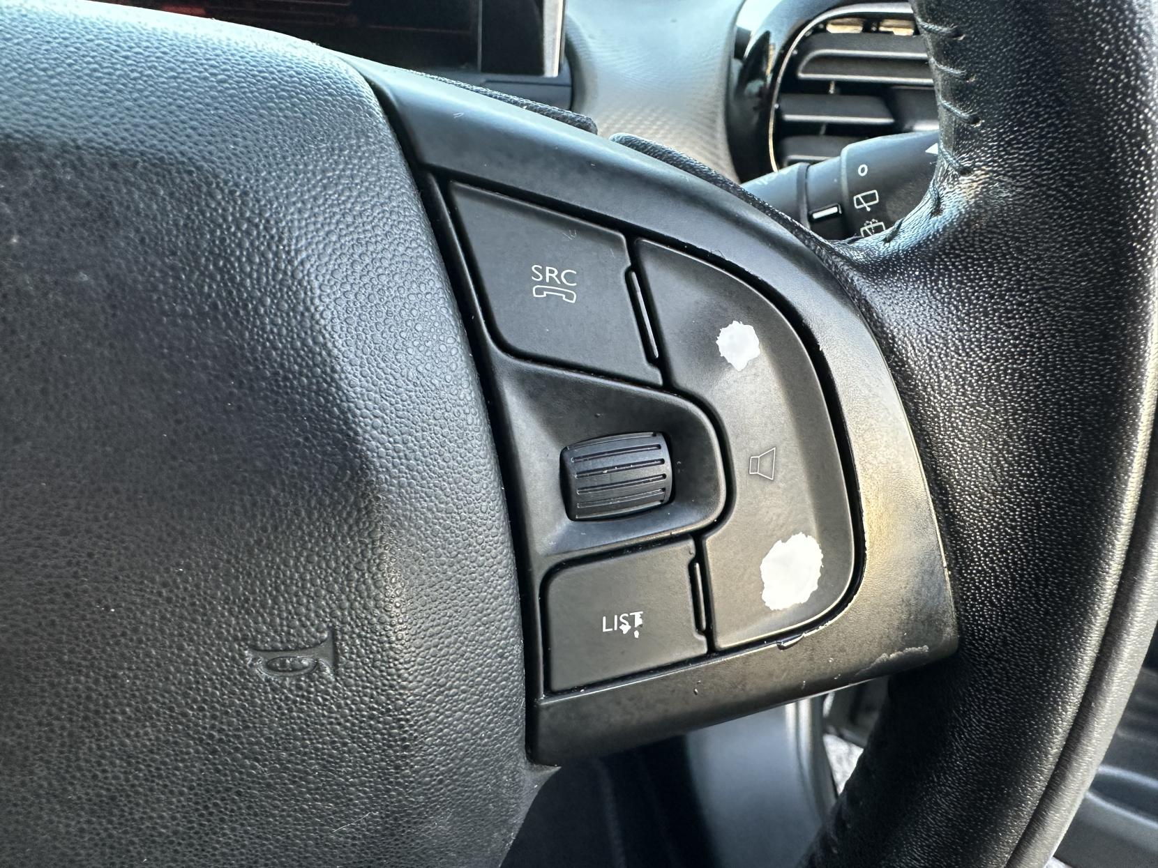 Citroen C4 Cactus 1.2 PureTech Feel Hatchback 5dr Petrol Manual Euro 6 (Euro 6) (82 ps)