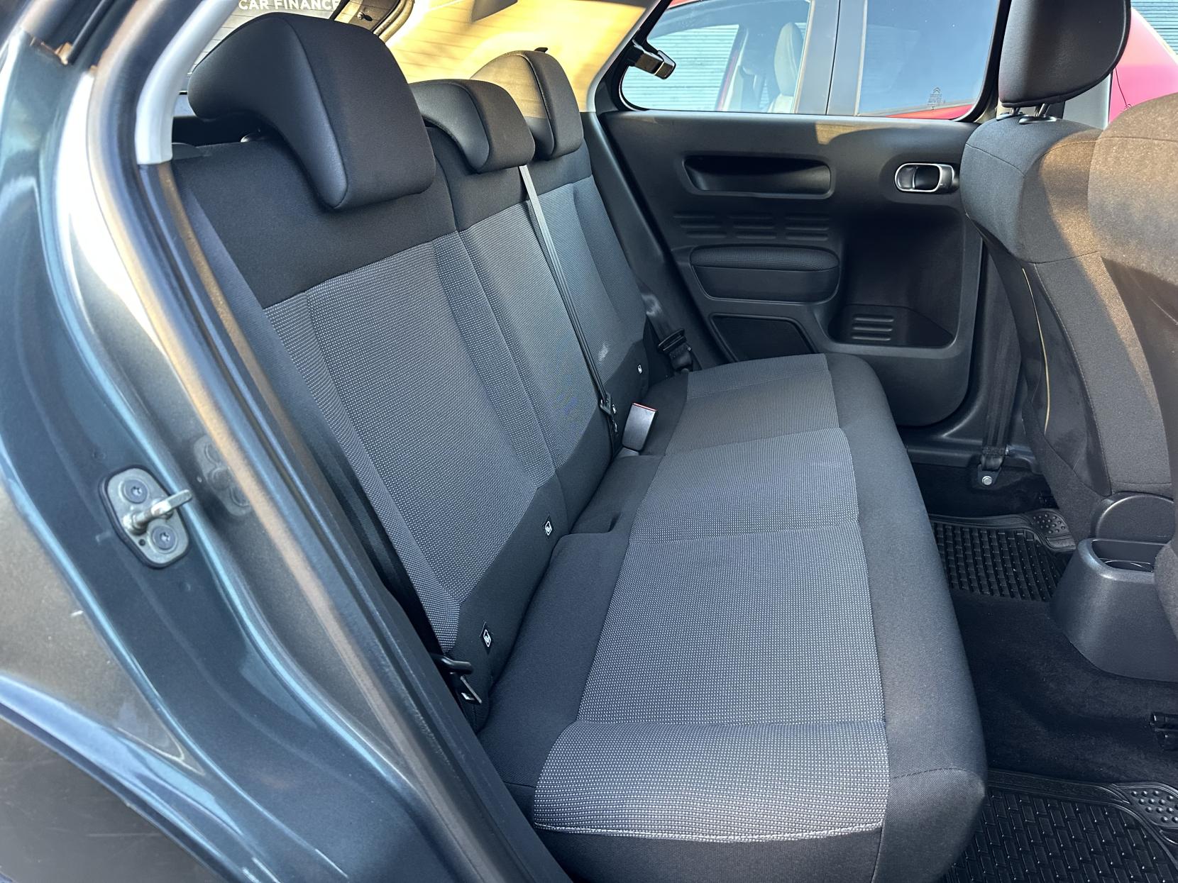 Citroen C4 Cactus 1.2 PureTech Feel Hatchback 5dr Petrol Manual Euro 6 (Euro 6) (82 ps)