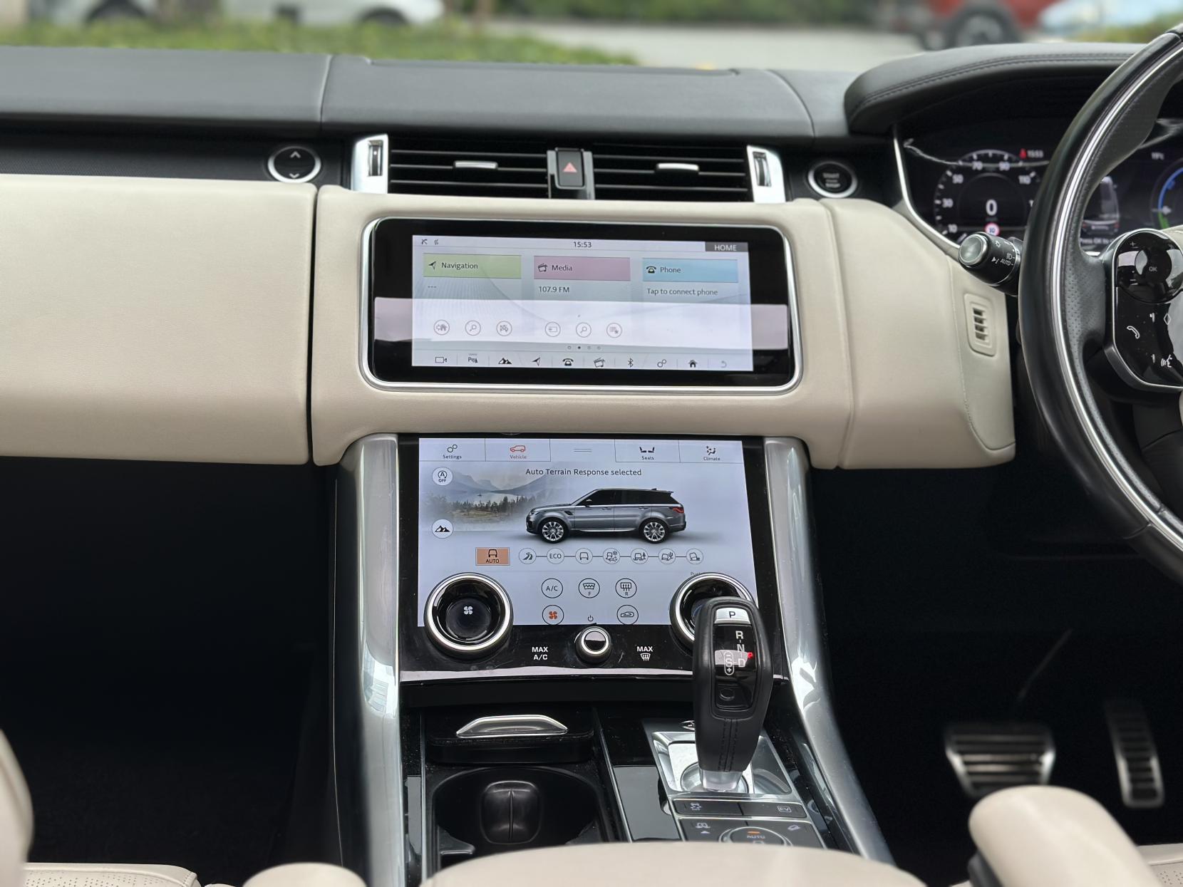 Land Rover Range Rover Sport 2.0 P400e 13.1kWh GPF Autobiography Dynamic SUV 5dr Petrol Plug-in Hybrid Auto 4WD Euro 6 (s/s) (404 ps)