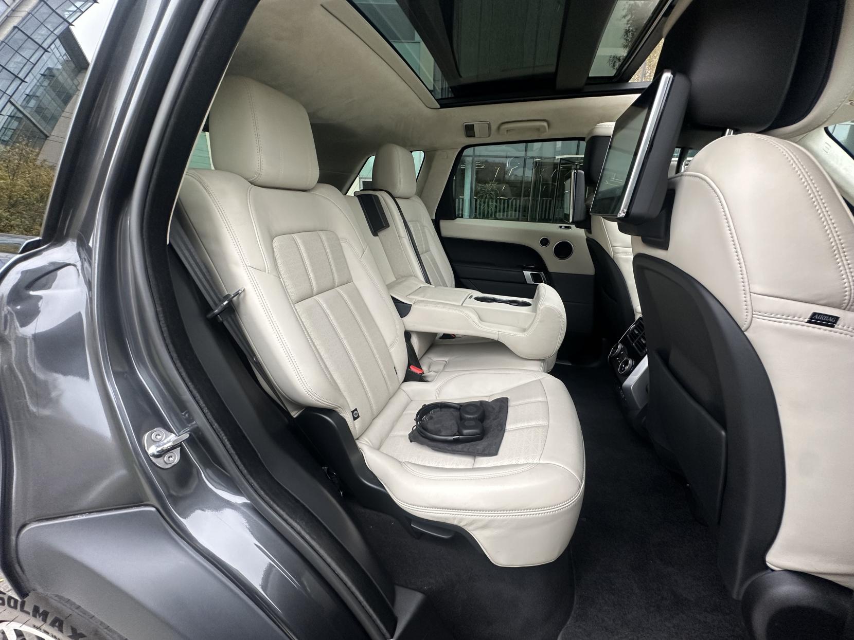 Land Rover Range Rover Sport 2.0 P400e 13.1kWh GPF Autobiography Dynamic SUV 5dr Petrol Plug-in Hybrid Auto 4WD Euro 6 (s/s) (404 ps)