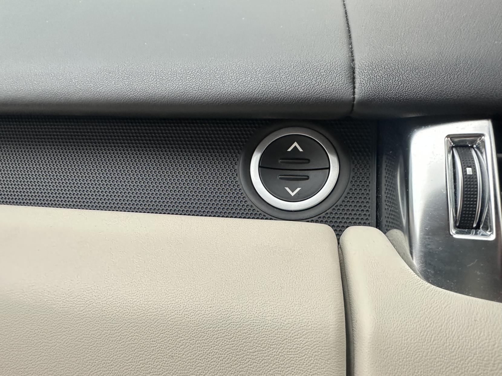 Land Rover Range Rover Sport 2.0 P400e 13.1kWh GPF Autobiography Dynamic SUV 5dr Petrol Plug-in Hybrid Auto 4WD Euro 6 (s/s) (404 ps)