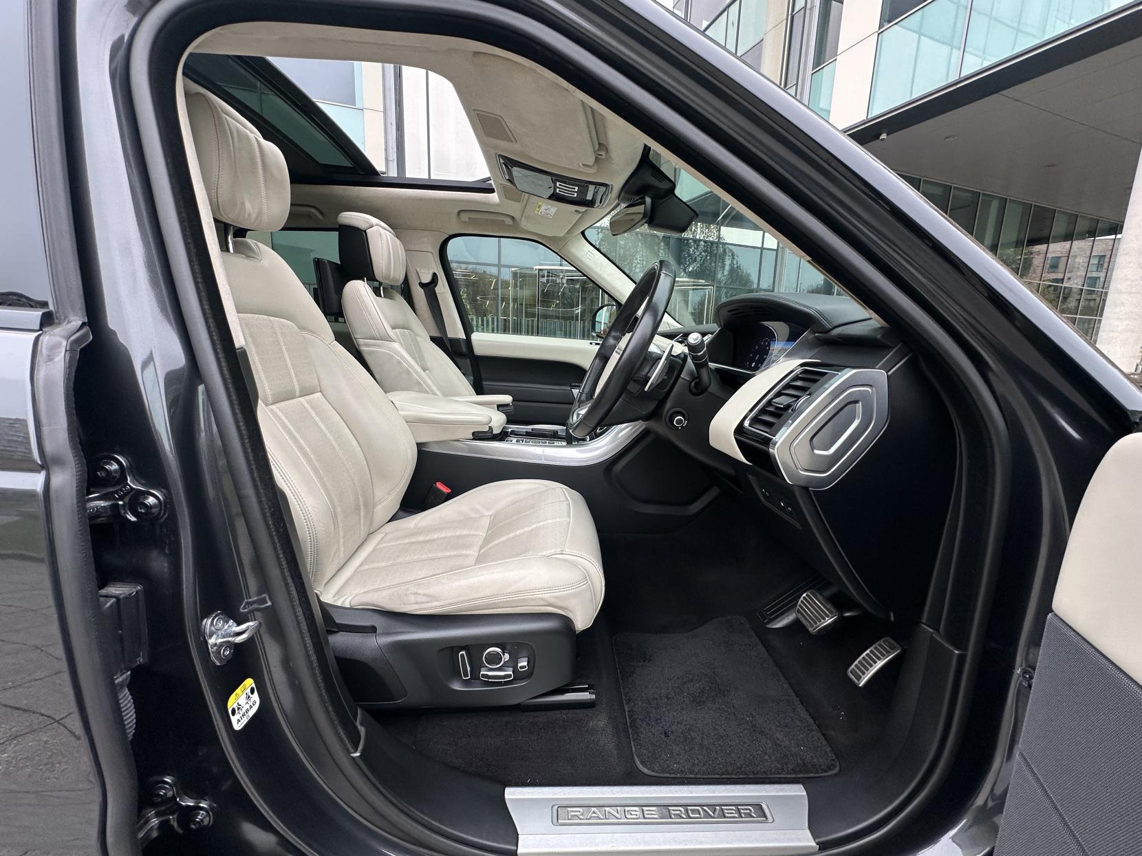 Land Rover Range Rover Sport 2.0 P400e 13.1kWh GPF Autobiography Dynamic SUV 5dr Petrol Plug-in Hybrid Auto 4WD Euro 6 (s/s) (404 ps)