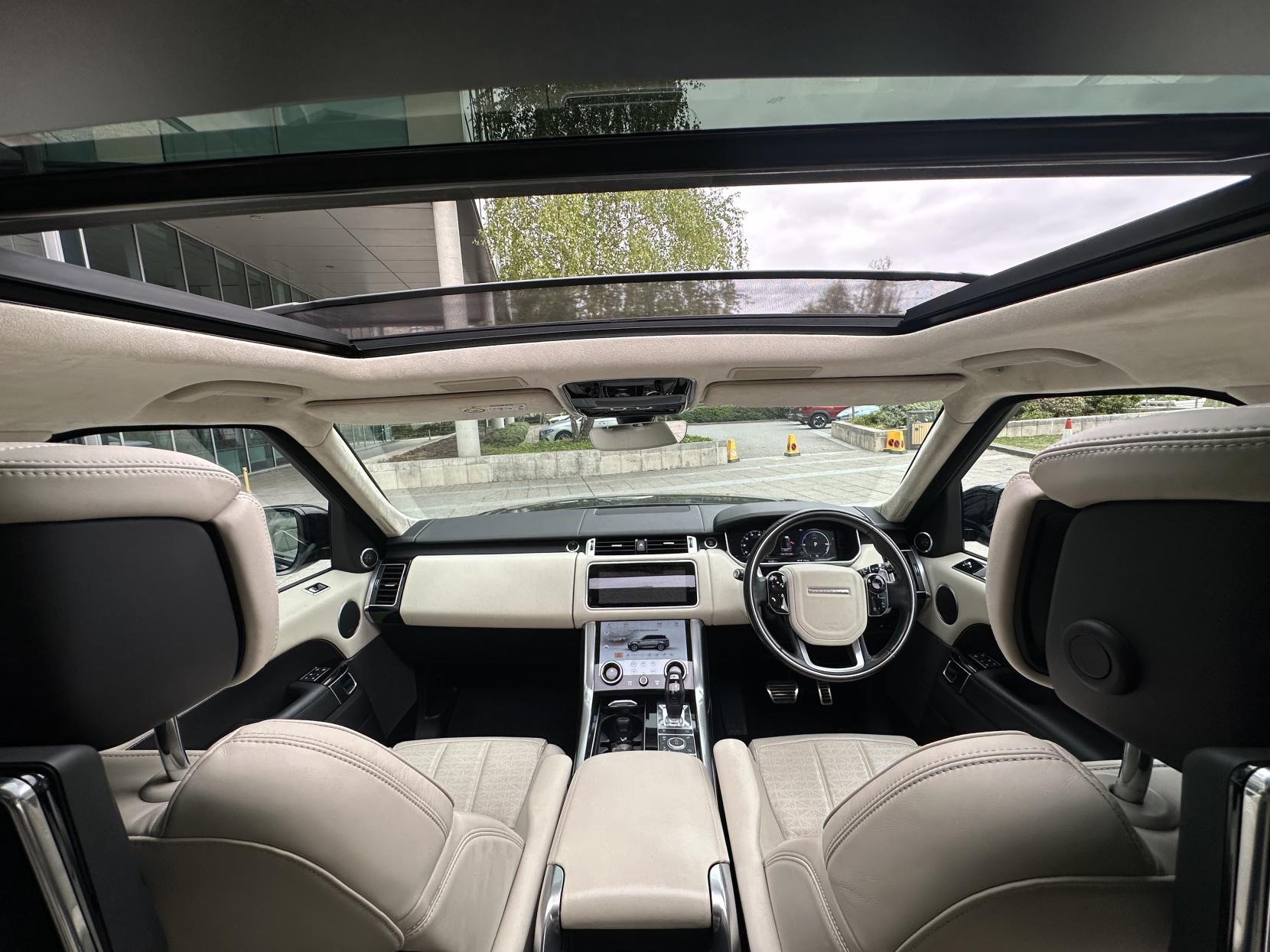 Land Rover Range Rover Sport 2.0 P400e 13.1kWh GPF Autobiography Dynamic SUV 5dr Petrol Plug-in Hybrid Auto 4WD Euro 6 (s/s) (404 ps)