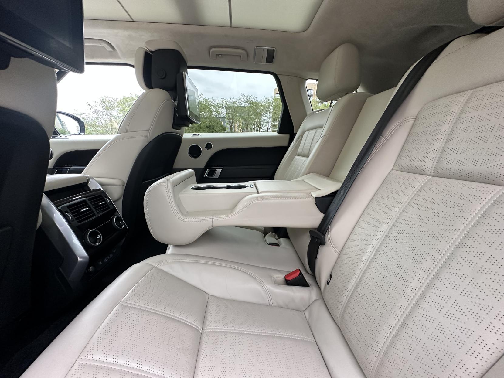 Land Rover Range Rover Sport 2.0 P400e 13.1kWh GPF Autobiography Dynamic SUV 5dr Petrol Plug-in Hybrid Auto 4WD Euro 6 (s/s) (404 ps)