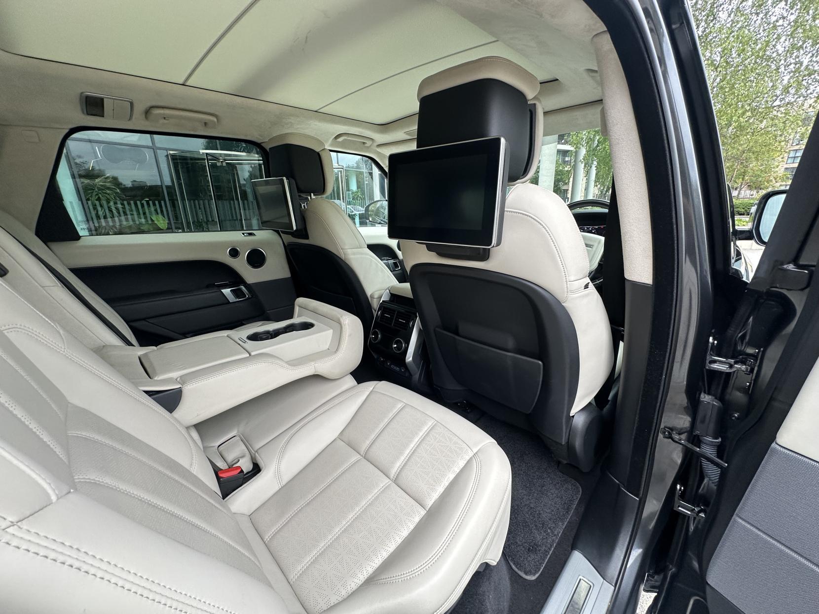 Land Rover Range Rover Sport 2.0 P400e 13.1kWh GPF Autobiography Dynamic SUV 5dr Petrol Plug-in Hybrid Auto 4WD Euro 6 (s/s) (404 ps)