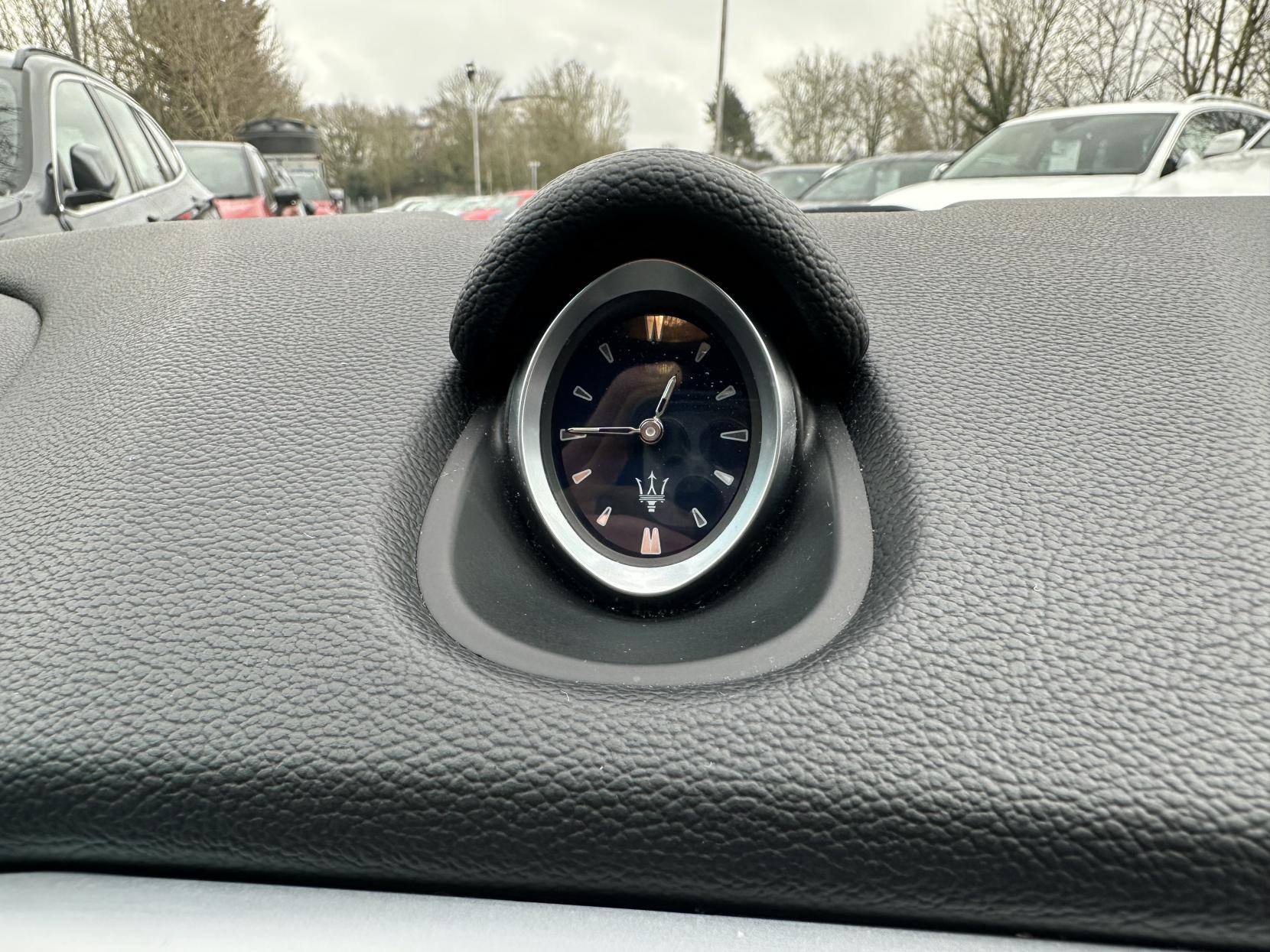 Maserati Ghibli 3.0D V6 Saloon 4dr Diesel ZF Euro 5 (s/s) (275 ps)