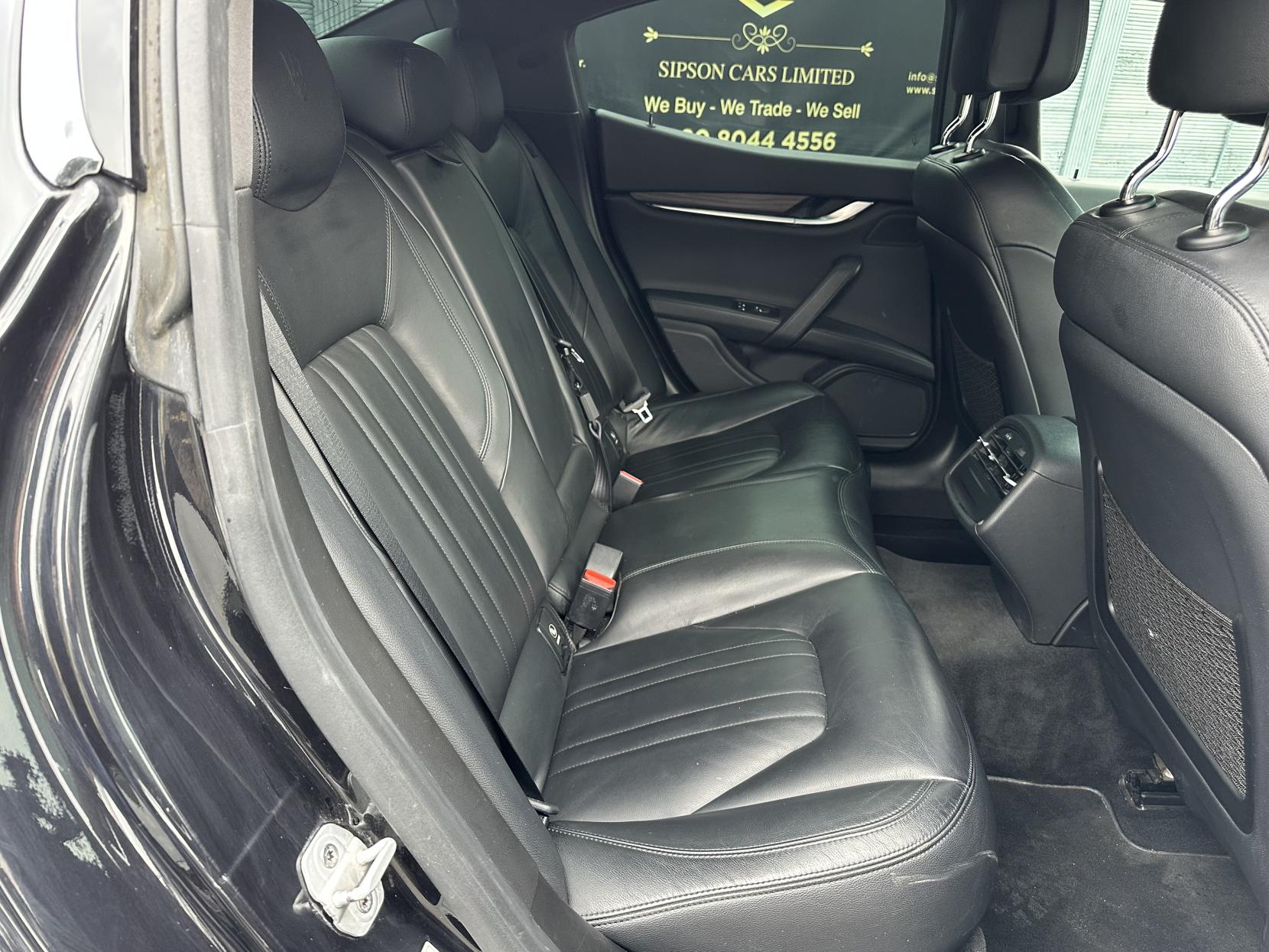 Maserati Ghibli 3.0D V6 Saloon 4dr Diesel ZF Euro 5 (s/s) (275 ps)