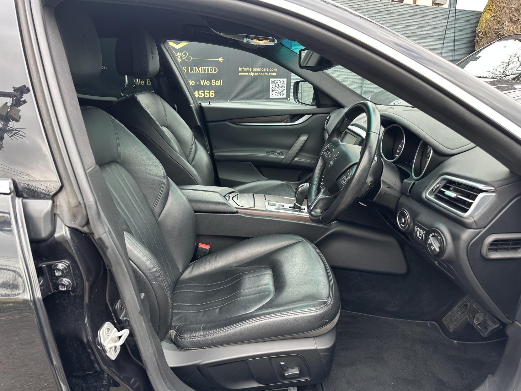 Maserati Ghibli 3.0D V6 Saloon 4dr Diesel ZF Euro 5 (s/s) (275 ps)