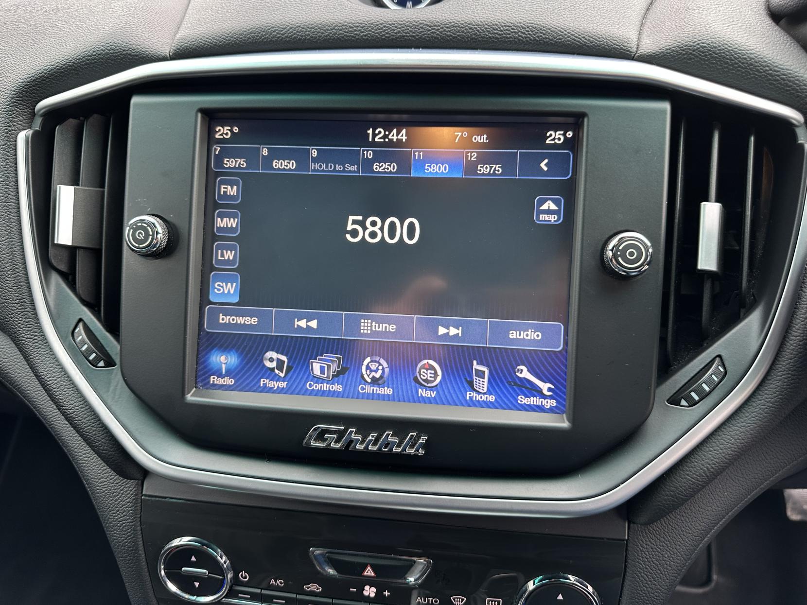 Maserati Ghibli 3.0D V6 Saloon 4dr Diesel ZF Euro 5 (s/s) (275 ps)