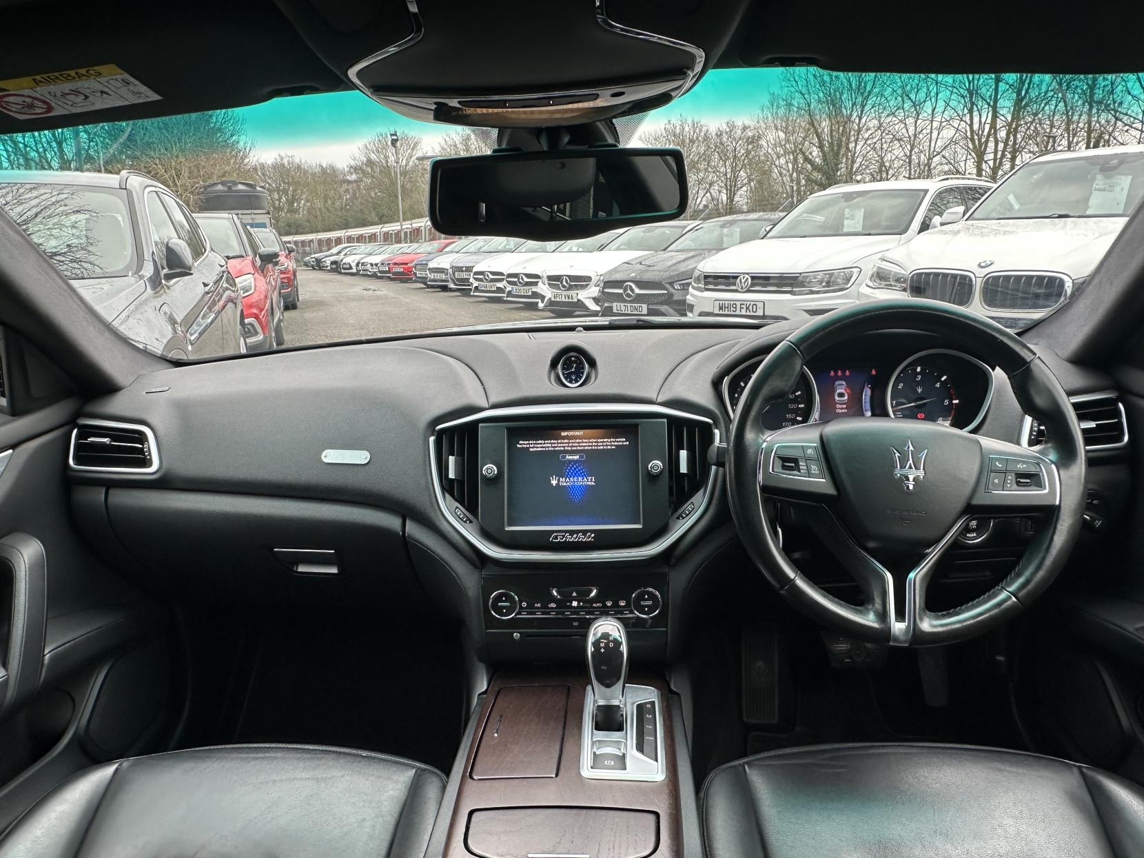 Maserati Ghibli 3.0D V6 Saloon 4dr Diesel ZF Euro 5 (s/s) (275 ps)