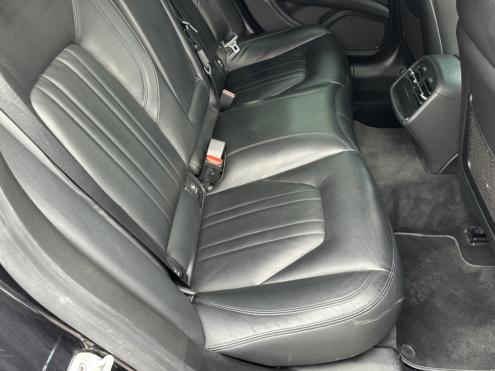 Maserati Ghibli 3.0D V6 Saloon 4dr Diesel ZF Euro 5 (s/s) (275 ps)