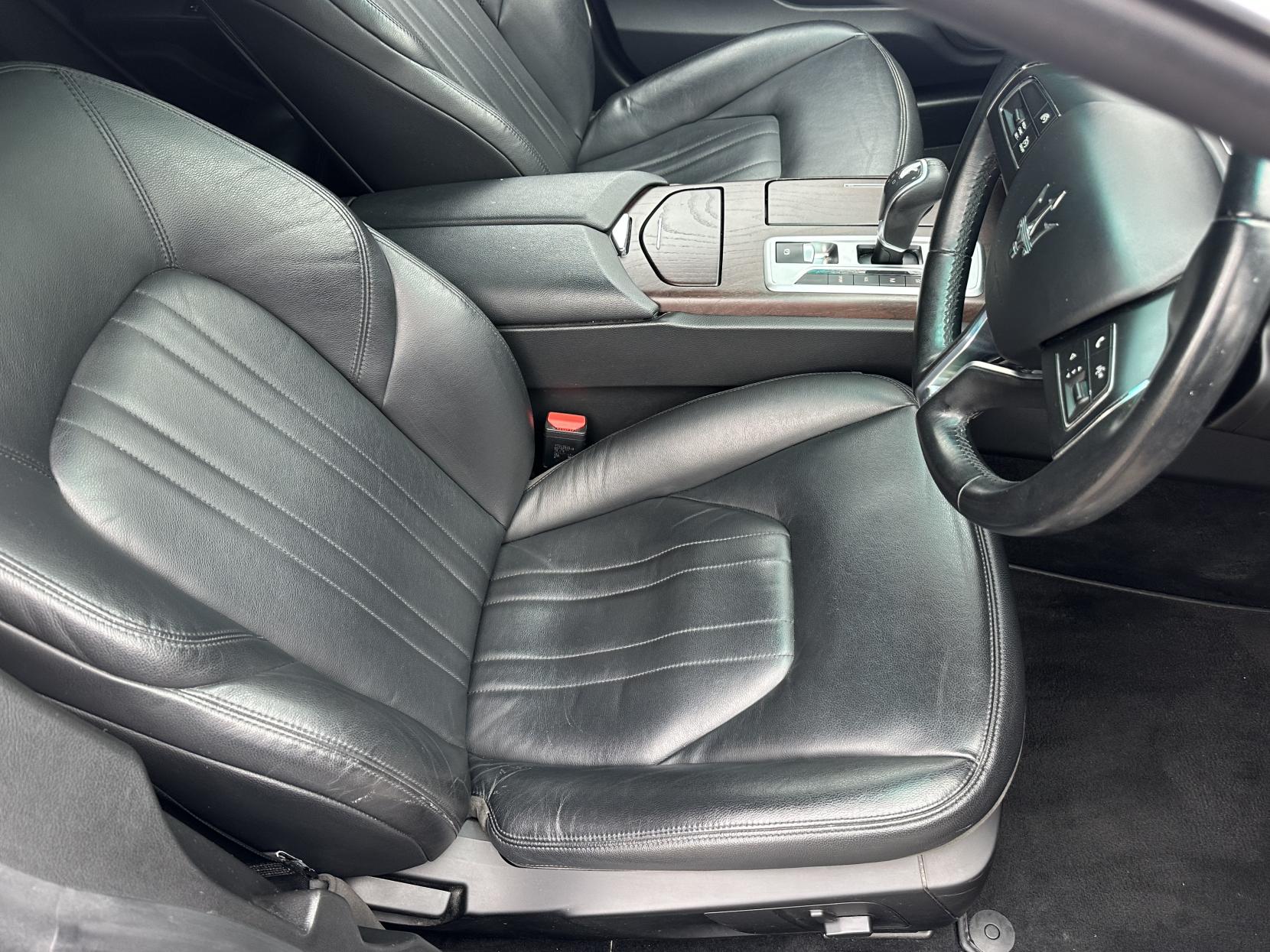 Maserati Ghibli 3.0D V6 Saloon 4dr Diesel ZF Euro 5 (s/s) (275 ps)