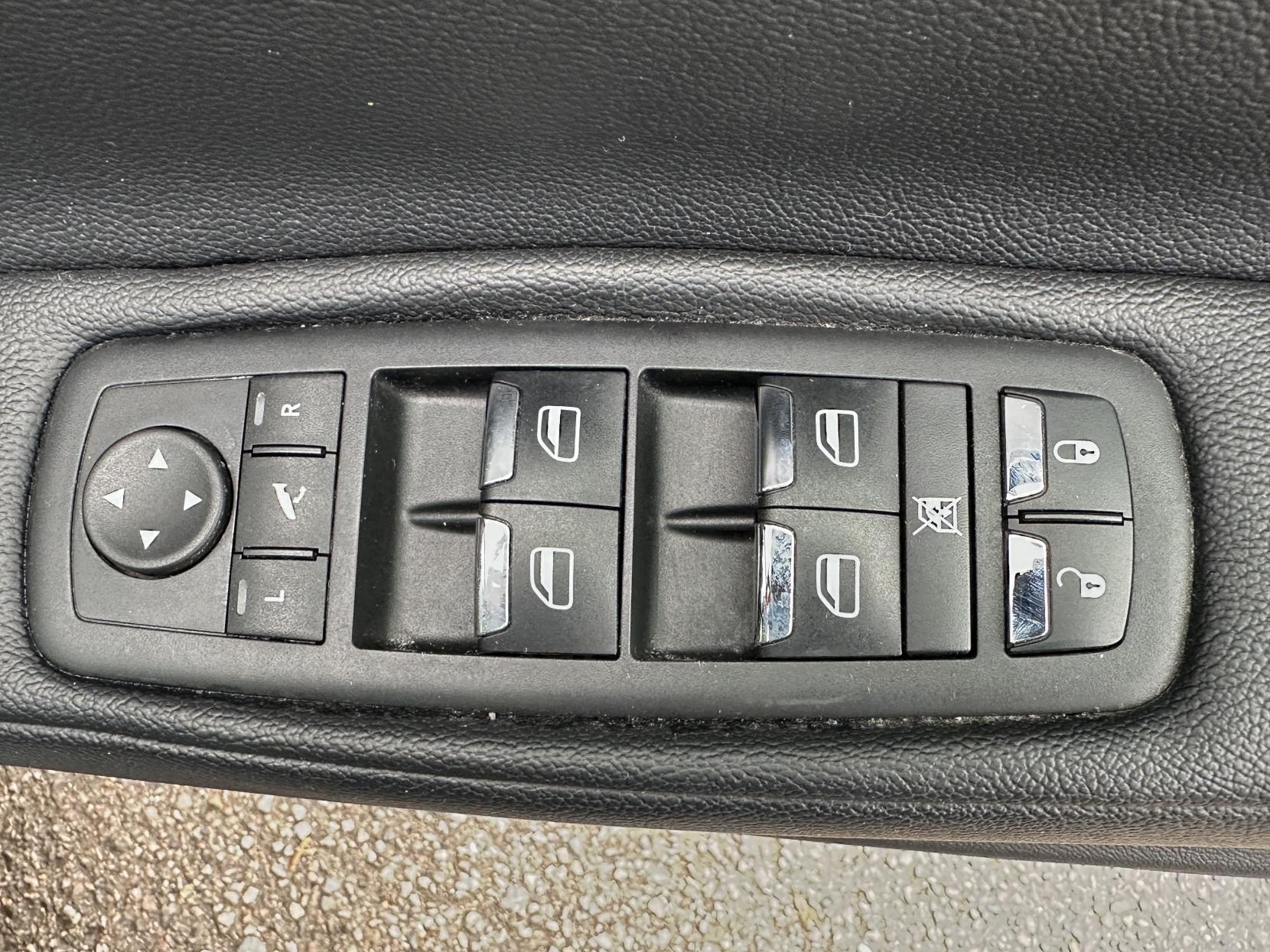 Maserati Ghibli 3.0D V6 Saloon 4dr Diesel ZF Euro 5 (s/s) (275 ps)