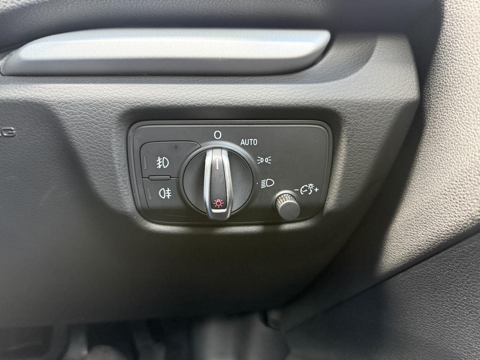 Audi A3 1.4 TFSI CoD Sport Saloon 4dr Petrol S Tronic Euro 6 (s/s) (140 ps)