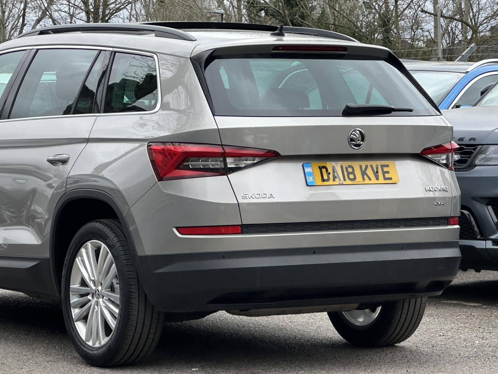 Skoda Kodiaq 2.0 TSI SE L SUV 5dr Petrol DSG 4WD Euro 6 (s/s) (7 Seat) (180 ps)