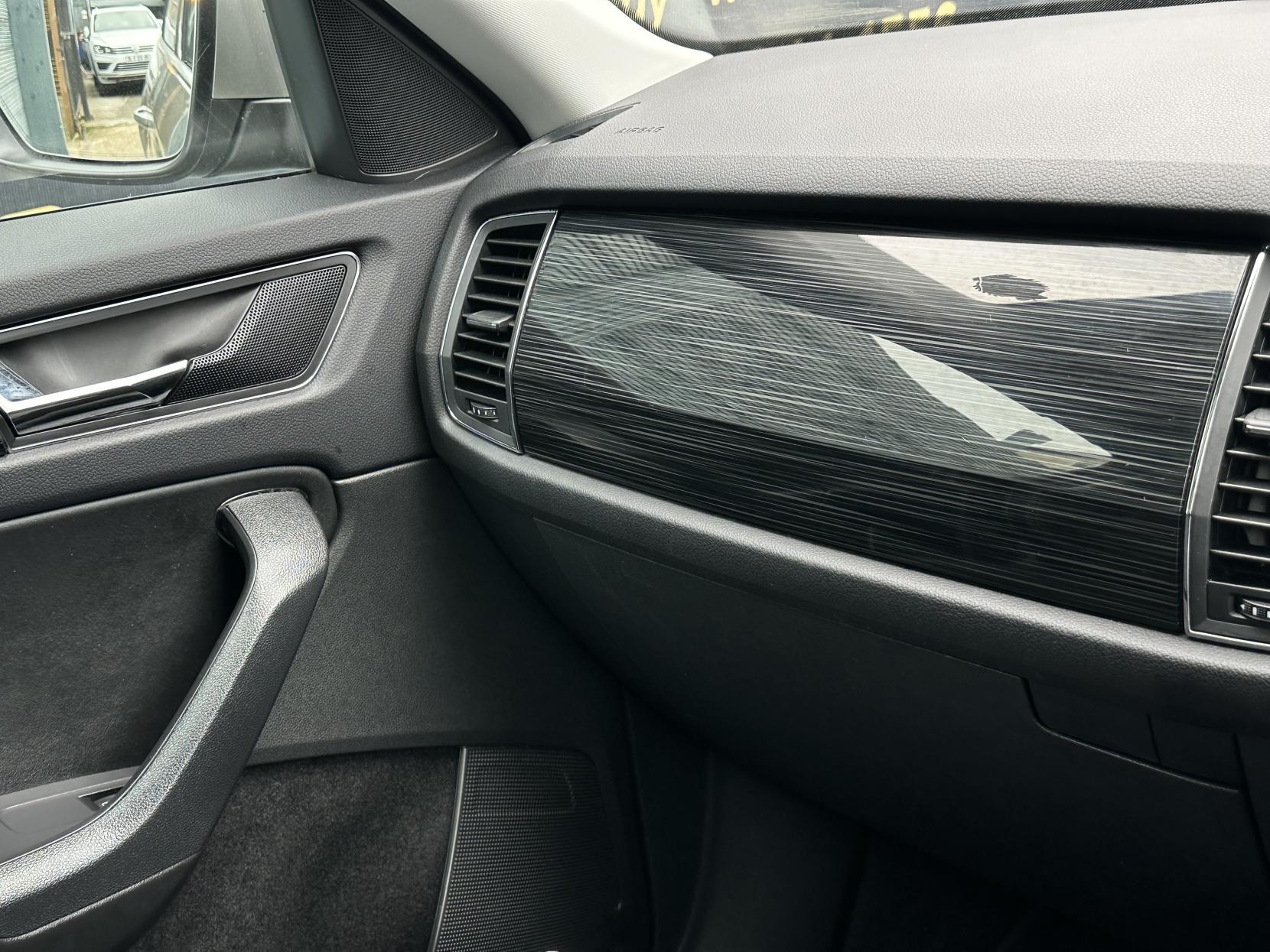 Skoda Kodiaq 2.0 TSI SE L SUV 5dr Petrol DSG 4WD Euro 6 (s/s) (7 Seat) (180 ps)