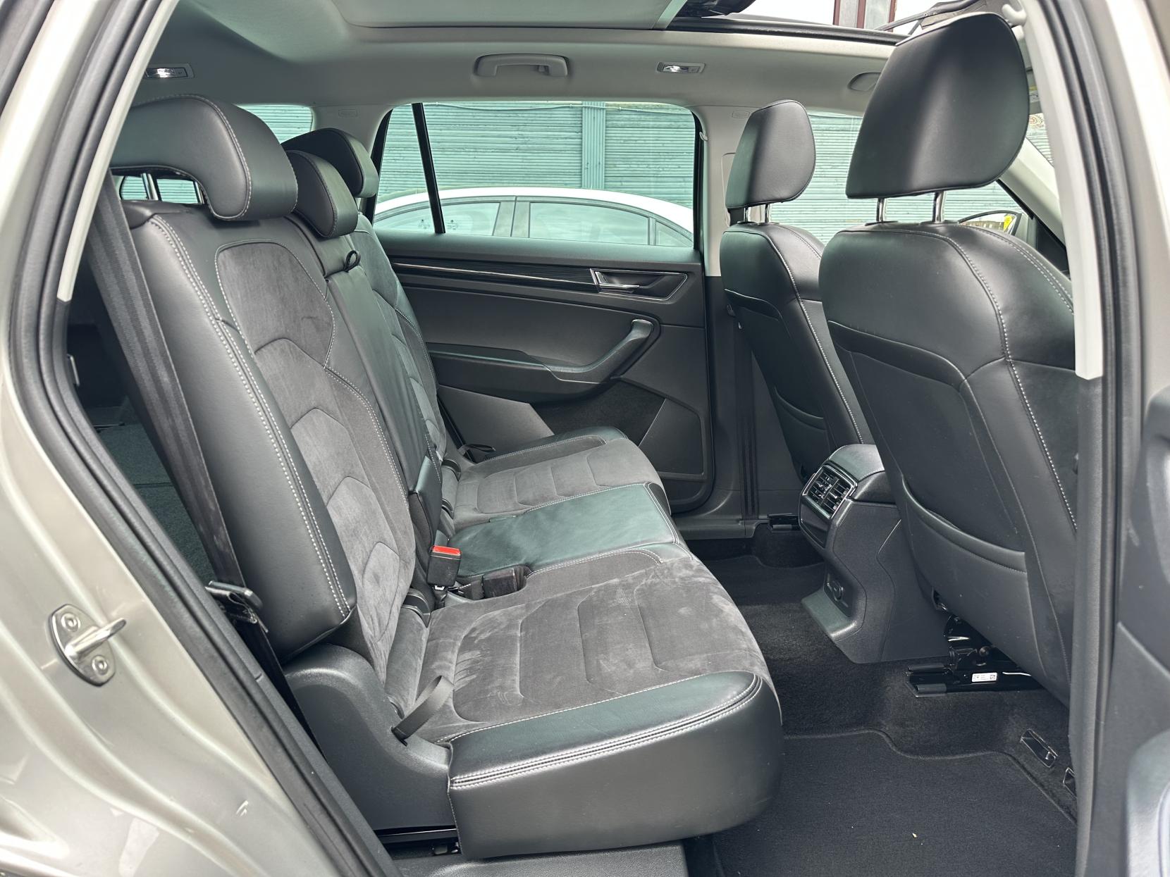 Skoda Kodiaq 2.0 TSI SE L SUV 5dr Petrol DSG 4WD Euro 6 (s/s) (7 Seat) (180 ps)