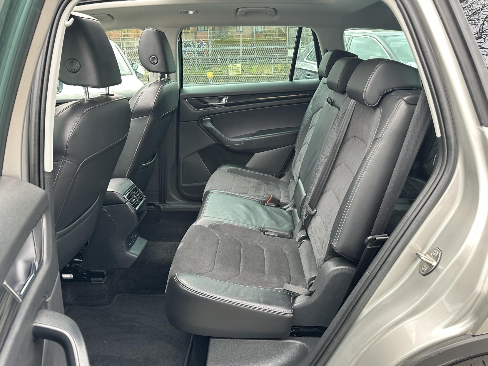 Skoda Kodiaq 2.0 TSI SE L SUV 5dr Petrol DSG 4WD Euro 6 (s/s) (7 Seat) (180 ps)