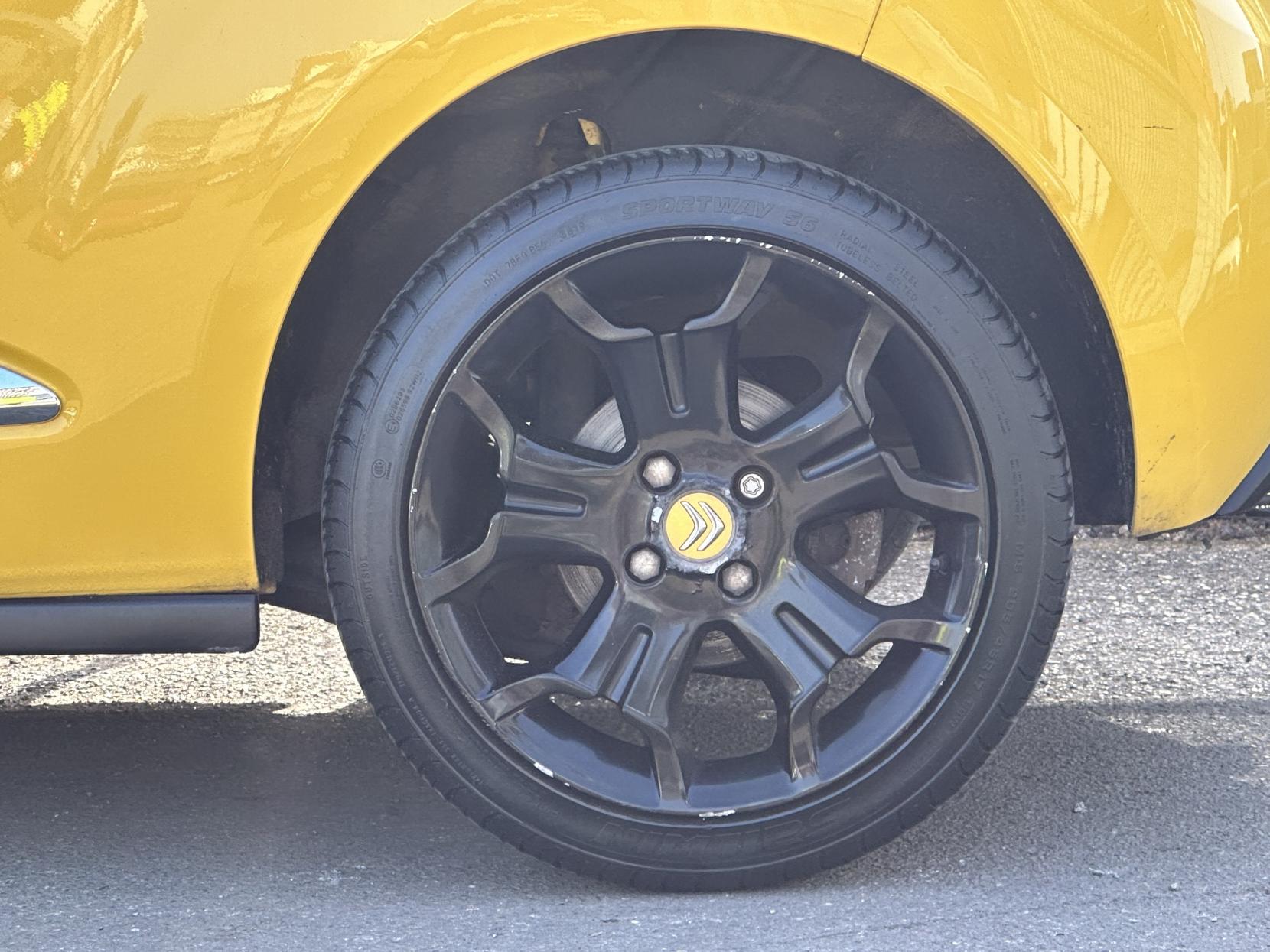 Citroen DS3 1.6 VTi DStyle Plus Hatchback 3dr Petrol Manual Euro 5 (120 ps)