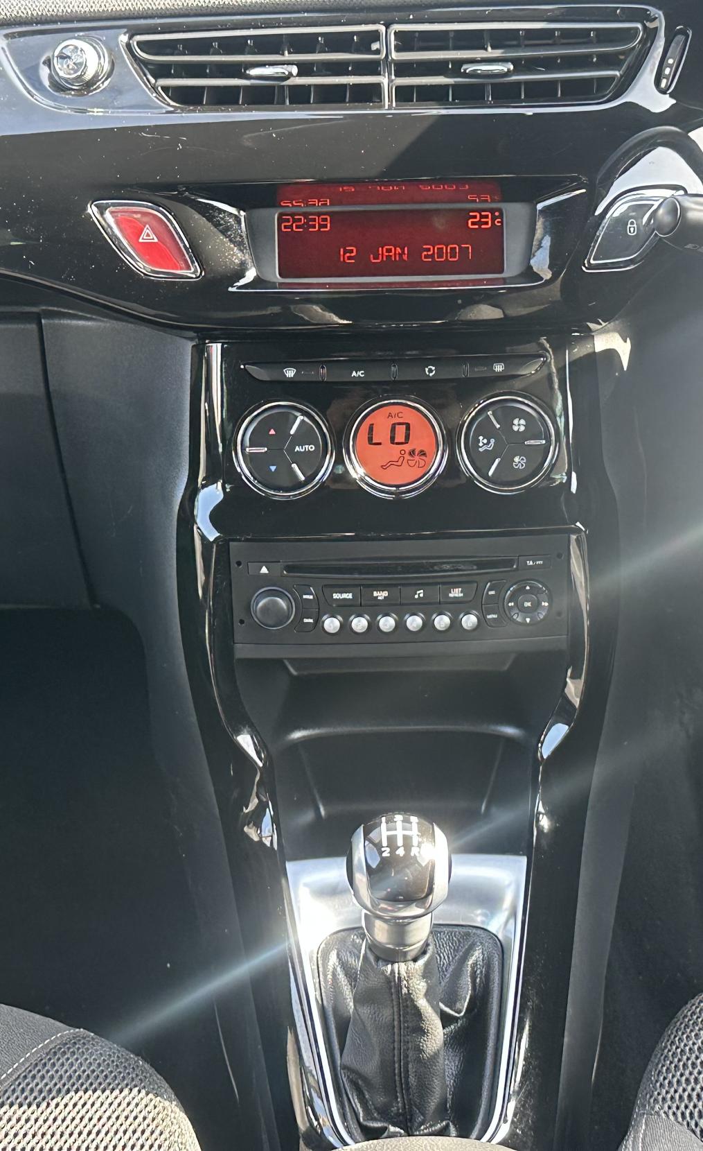 Citroen DS3 1.6 VTi DStyle Plus Hatchback 3dr Petrol Manual Euro 5 (120 ps)