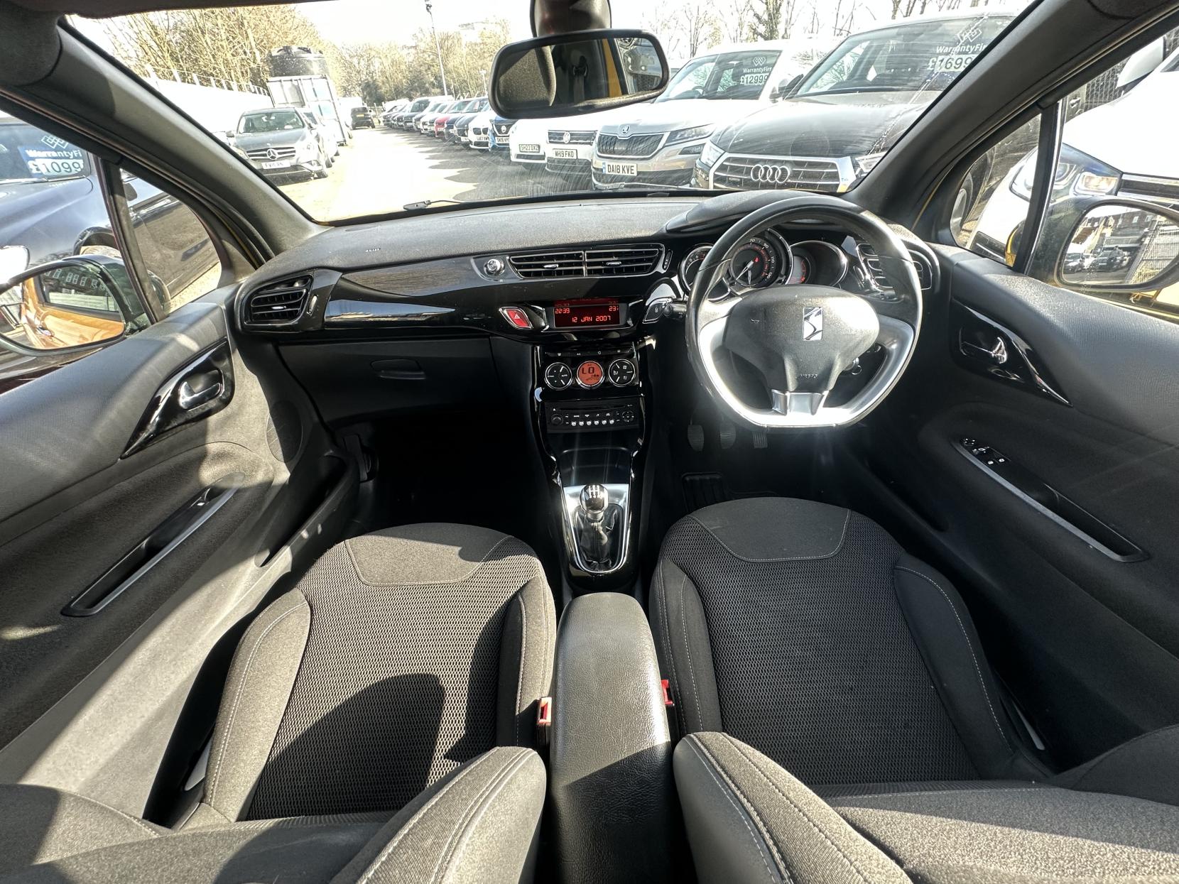 Citroen DS3 1.6 VTi DStyle Plus Hatchback 3dr Petrol Manual Euro 5 (120 ps)