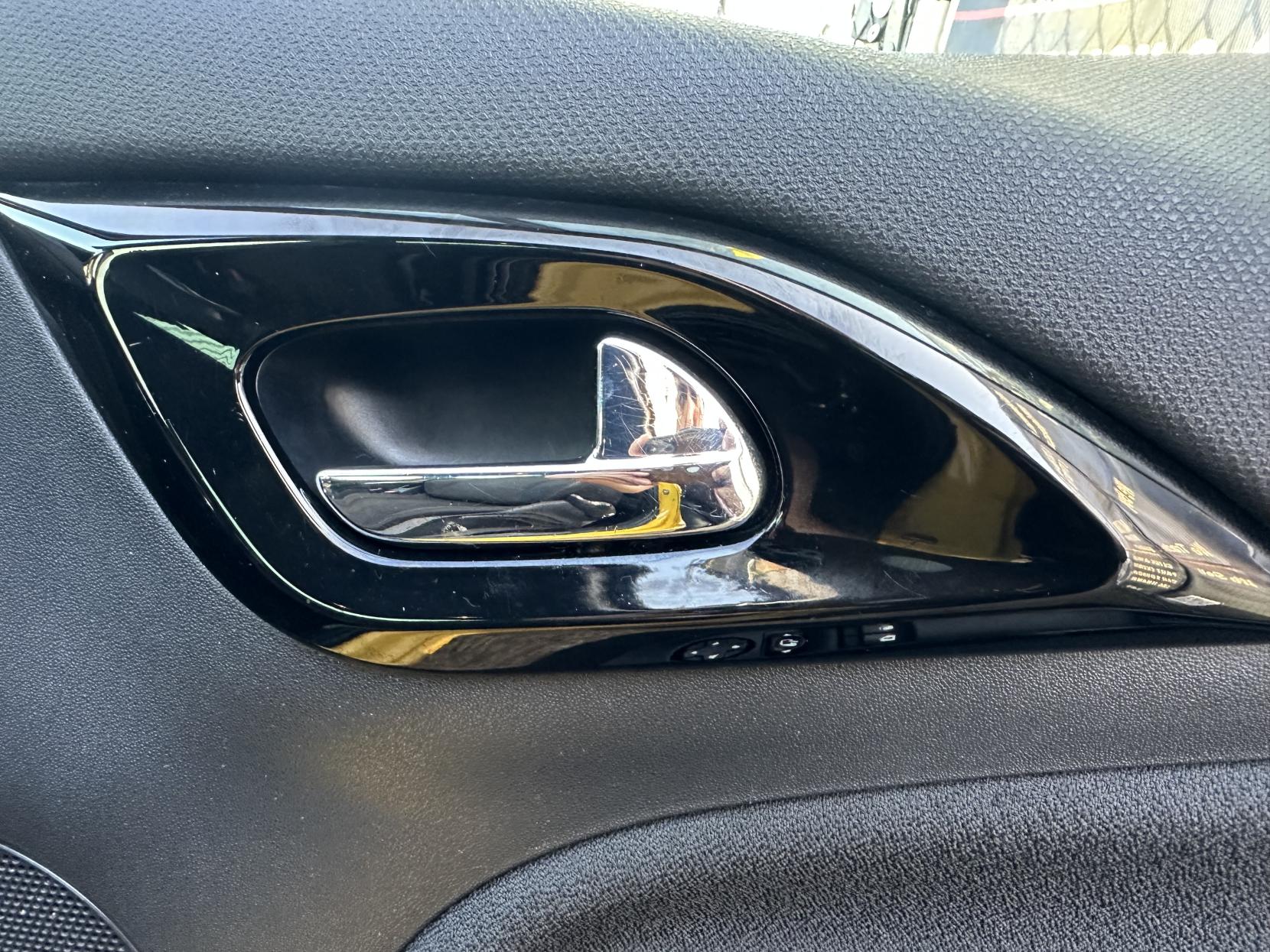 Citroen DS3 1.6 VTi DStyle Plus Hatchback 3dr Petrol Manual Euro 5 (120 ps)