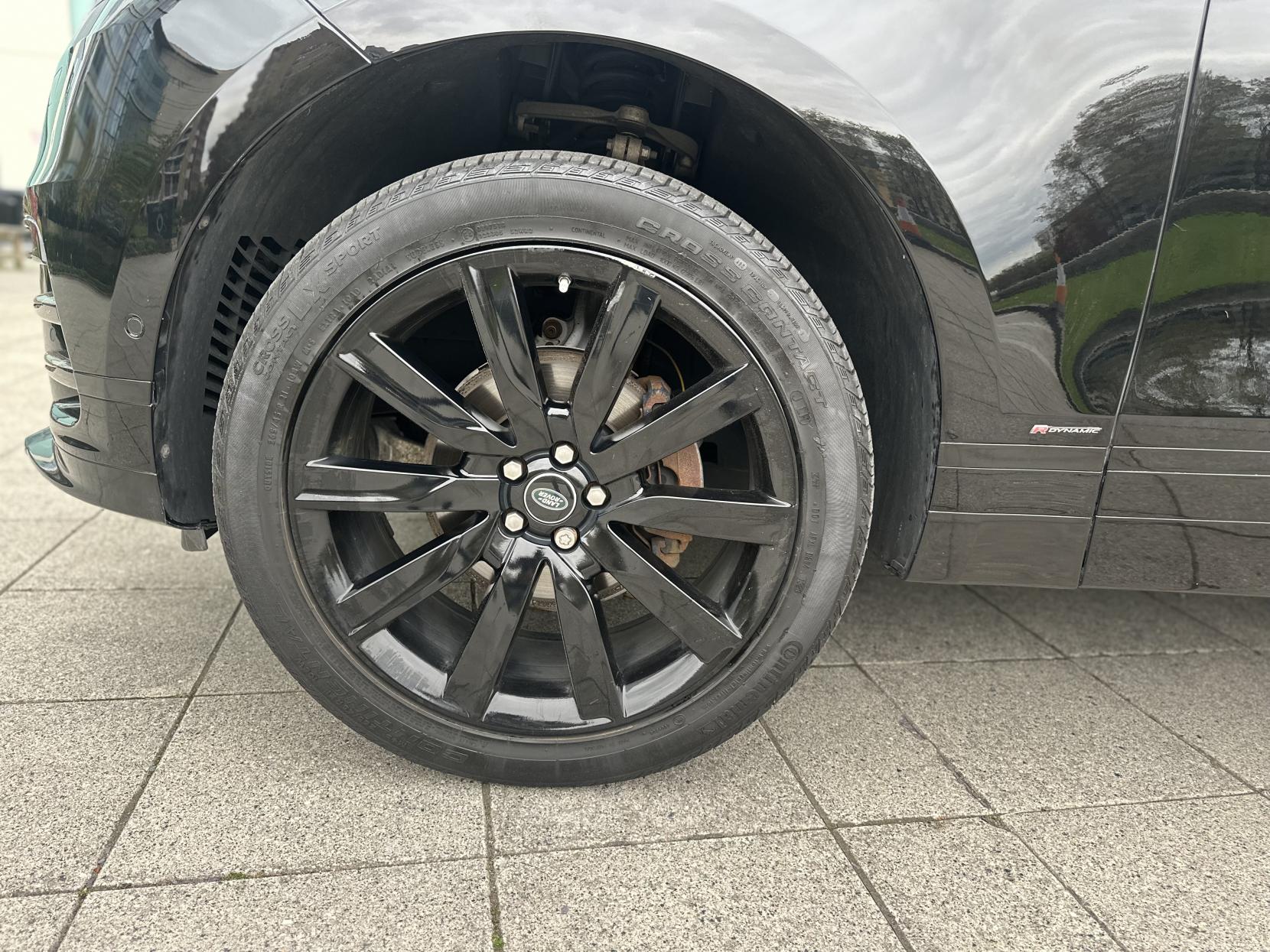 Land Rover Range Rover Velar 2.0 D240 R-Dynamic HSE SUV 5dr Diesel Auto 4WD Euro 6 (s/s) (240 ps)