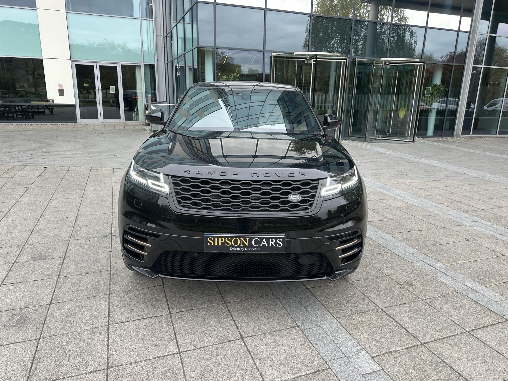 Land Rover Range Rover Velar 2.0 D240 R-Dynamic HSE SUV 5dr Diesel Auto 4WD Euro 6 (s/s) (240 ps)