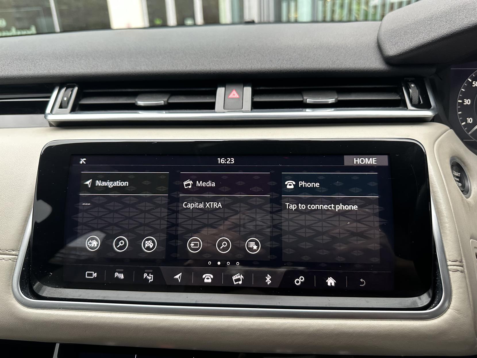 Land Rover Range Rover Velar 2.0 D240 R-Dynamic HSE SUV 5dr Diesel Auto 4WD Euro 6 (s/s) (240 ps)