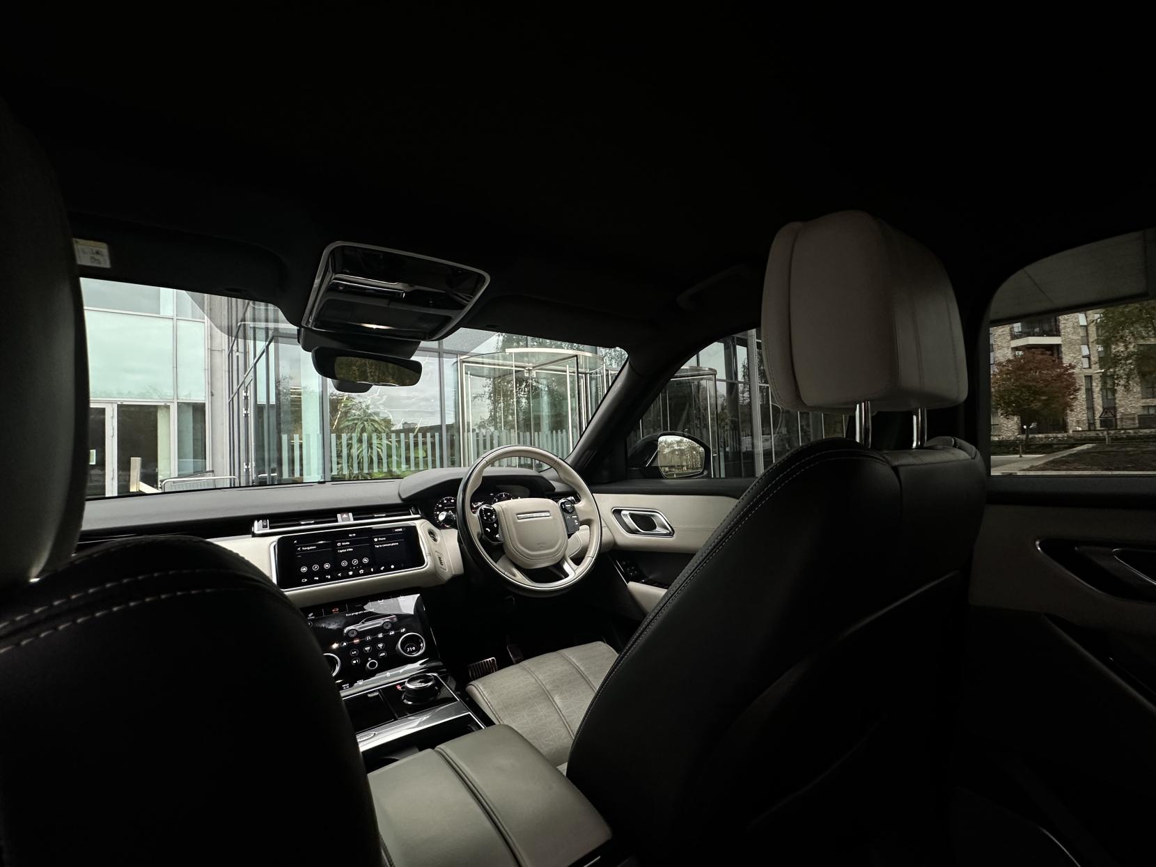 Land Rover Range Rover Velar 2.0 D240 R-Dynamic HSE SUV 5dr Diesel Auto 4WD Euro 6 (s/s) (240 ps)
