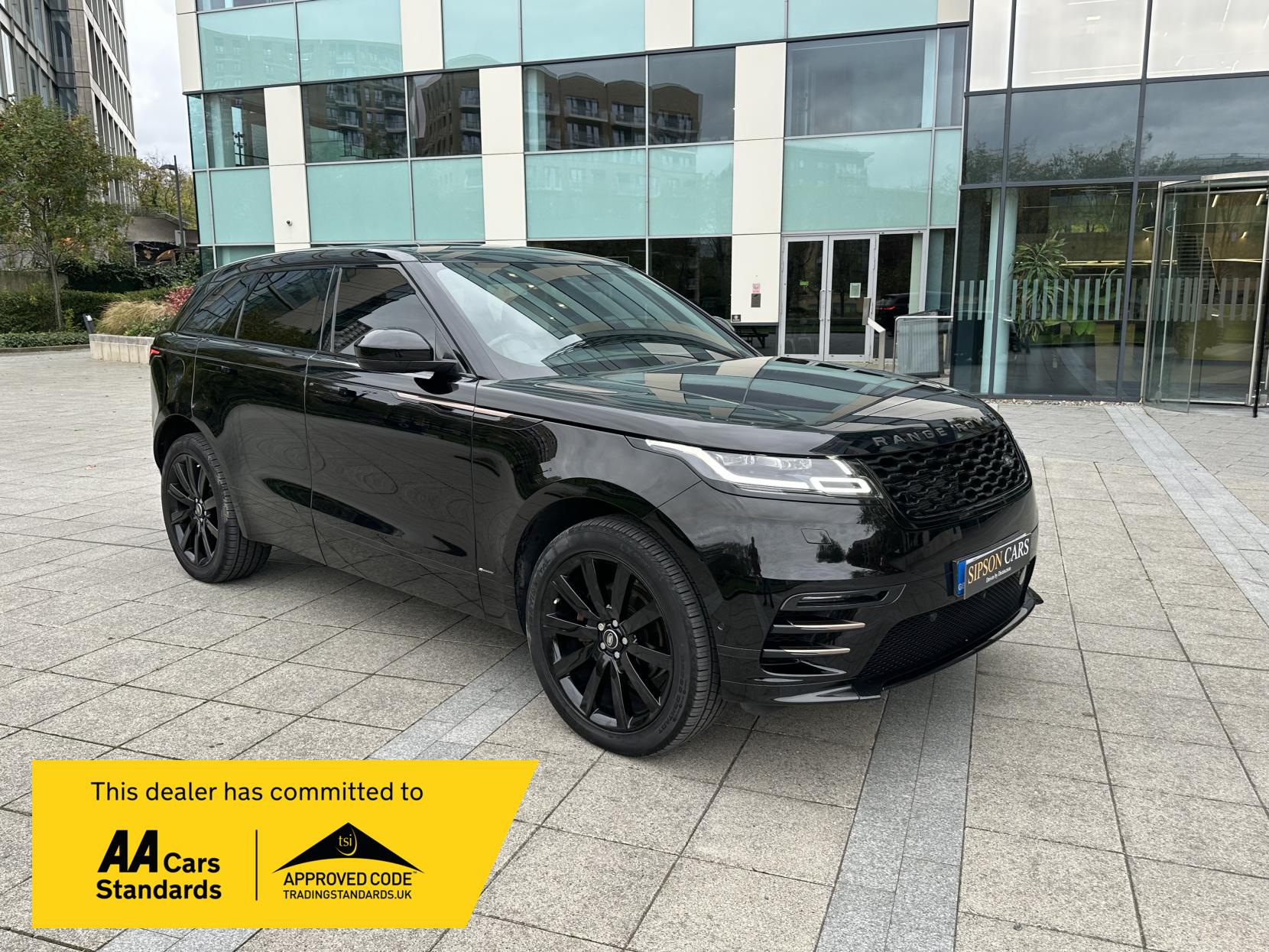 Land Rover Range Rover Velar 2.0 D240 R-Dynamic HSE SUV 5dr Diesel Auto 4WD Euro 6 (s/s) (240 ps)