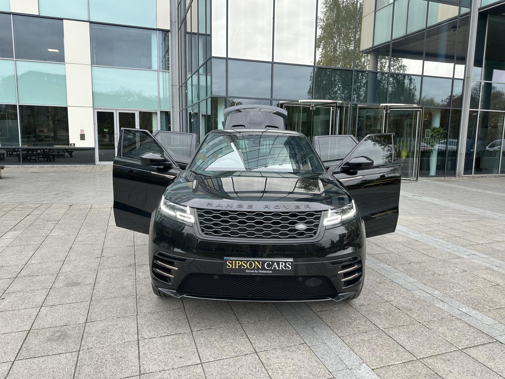 Land Rover Range Rover Velar 2.0 D240 R-Dynamic HSE SUV 5dr Diesel Auto 4WD Euro 6 (s/s) (240 ps)