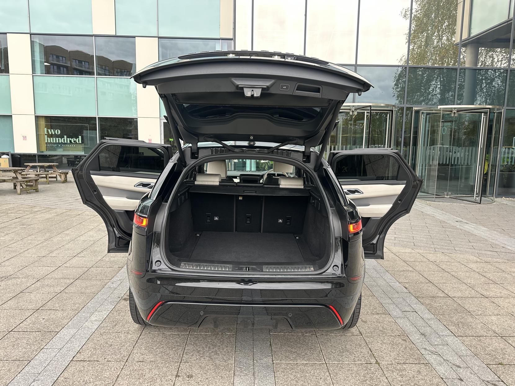 Land Rover Range Rover Velar 2.0 D240 R-Dynamic HSE SUV 5dr Diesel Auto 4WD Euro 6 (s/s) (240 ps)