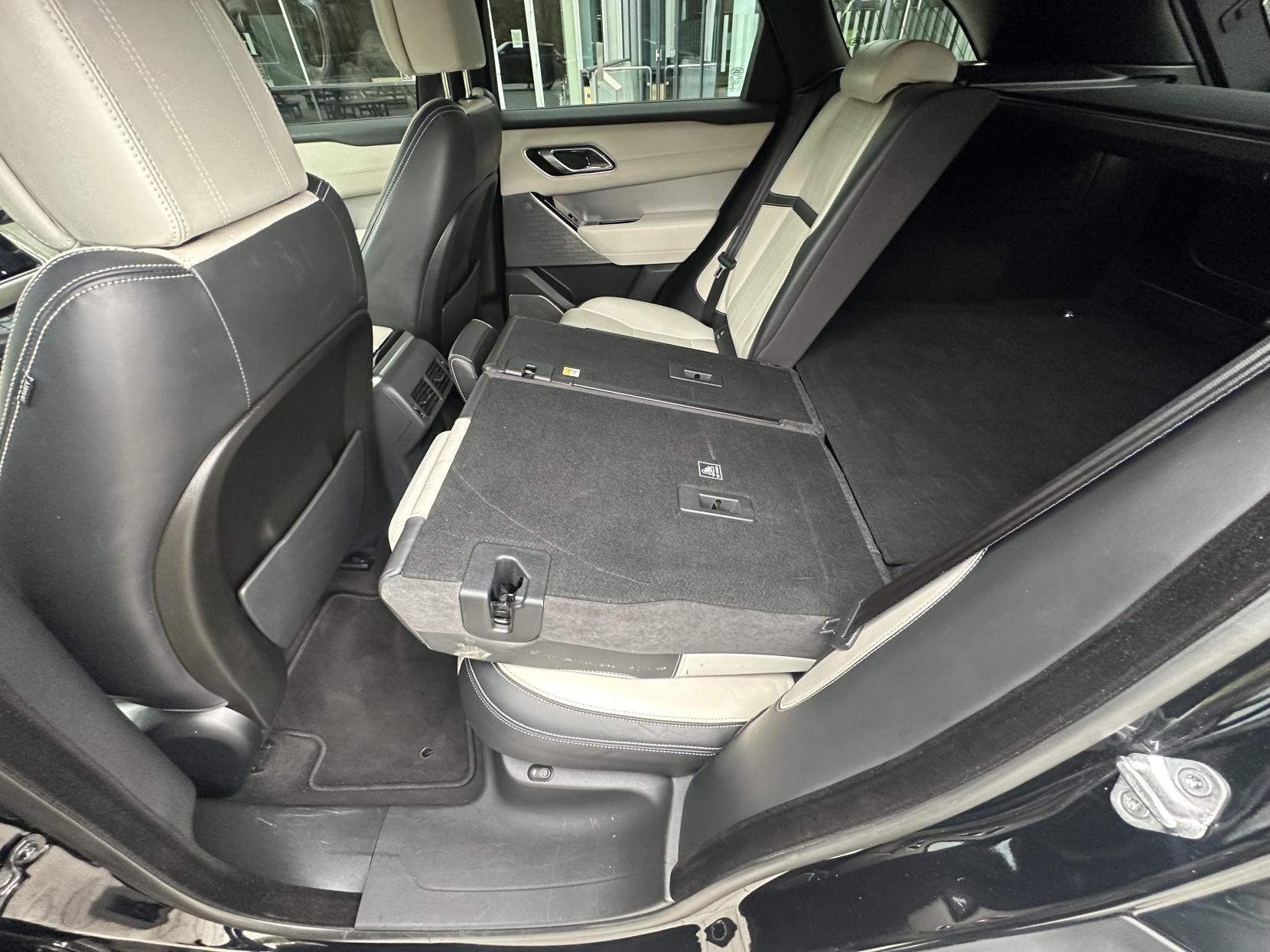 Land Rover Range Rover Velar 2.0 D240 R-Dynamic HSE SUV 5dr Diesel Auto 4WD Euro 6 (s/s) (240 ps)